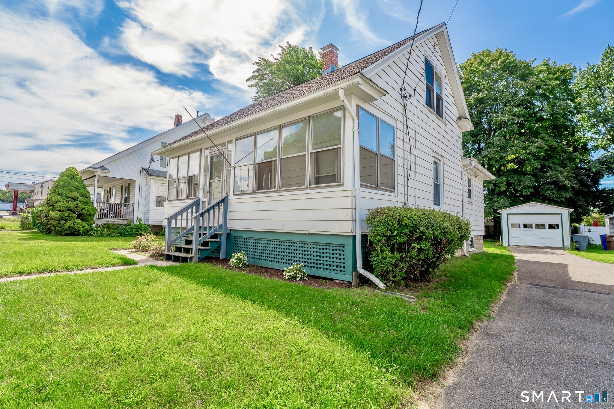 9 Woodlawn Avenue Property Photo 2