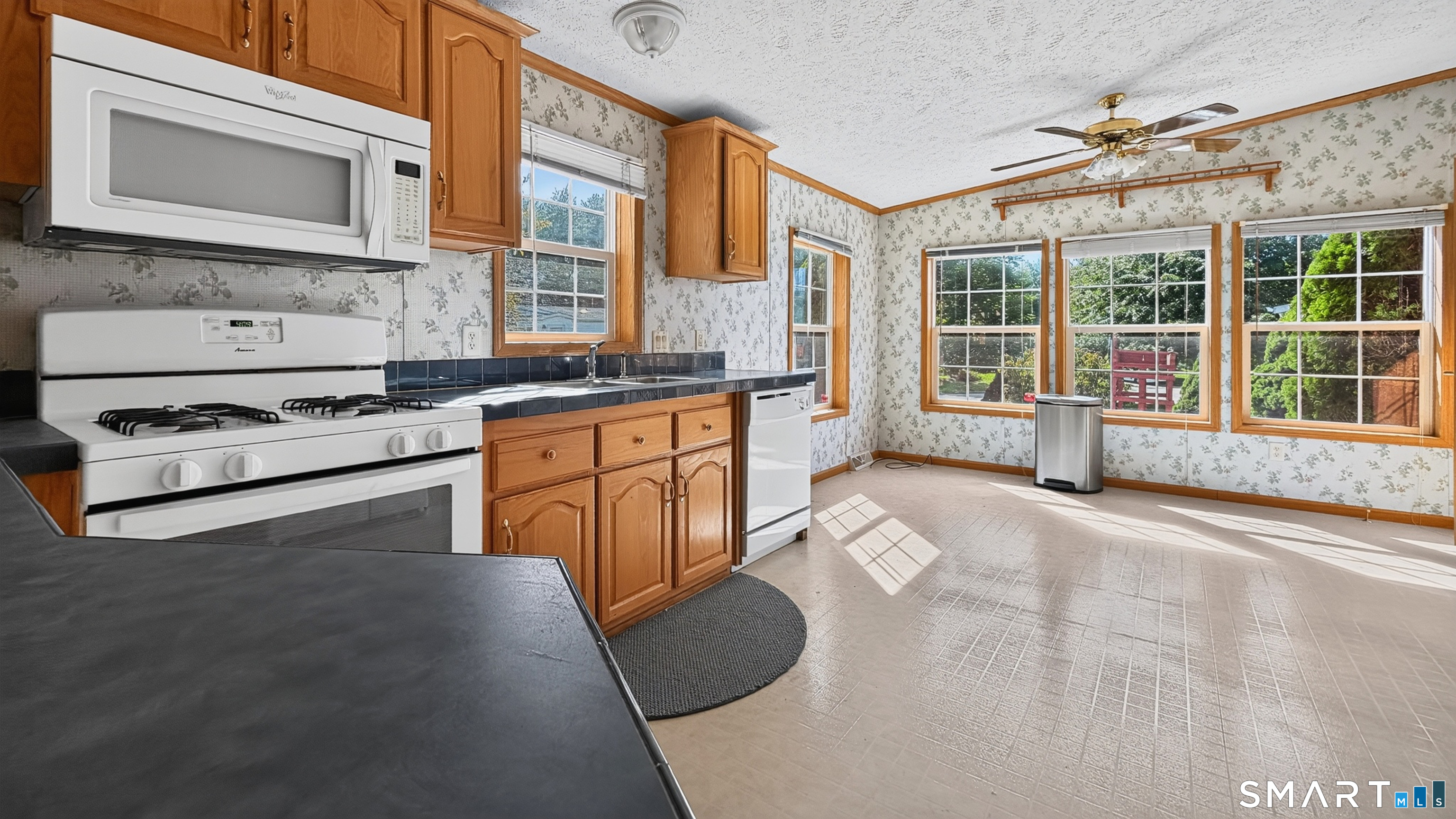 6 Circle Drive Property Photo 17