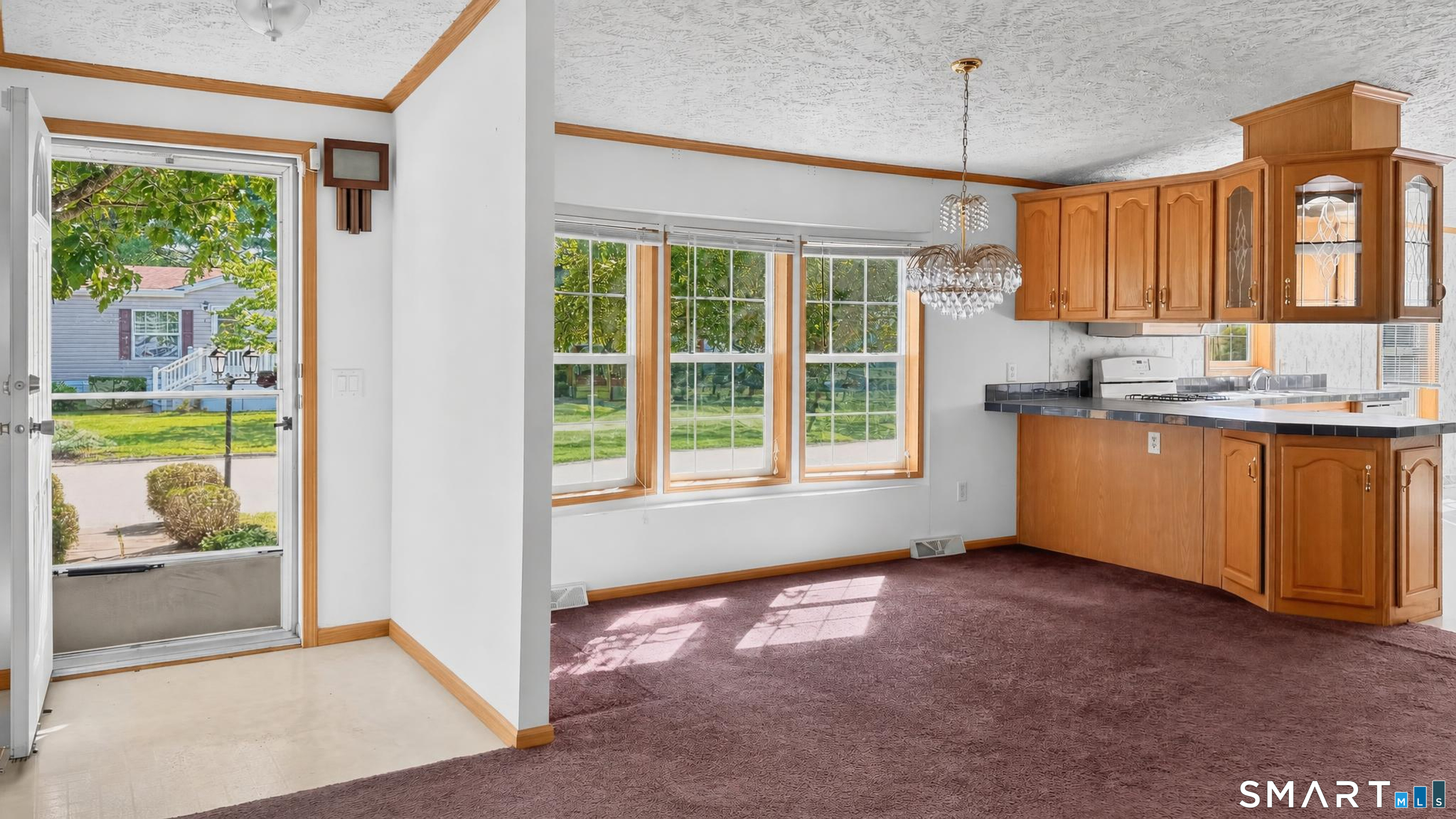 6 Circle Drive Property Photo 21