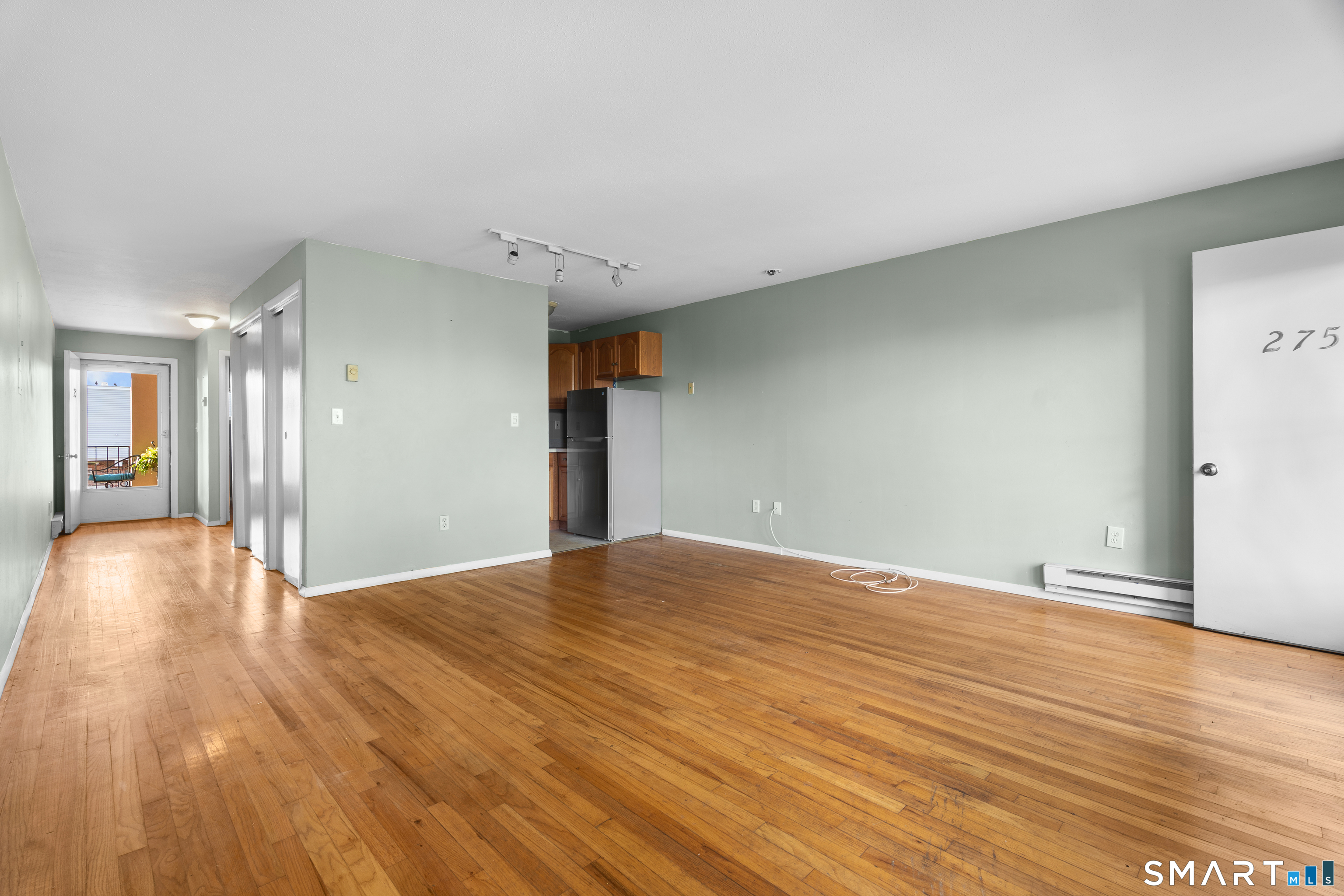 275 West 275 Walk Property Photo 3