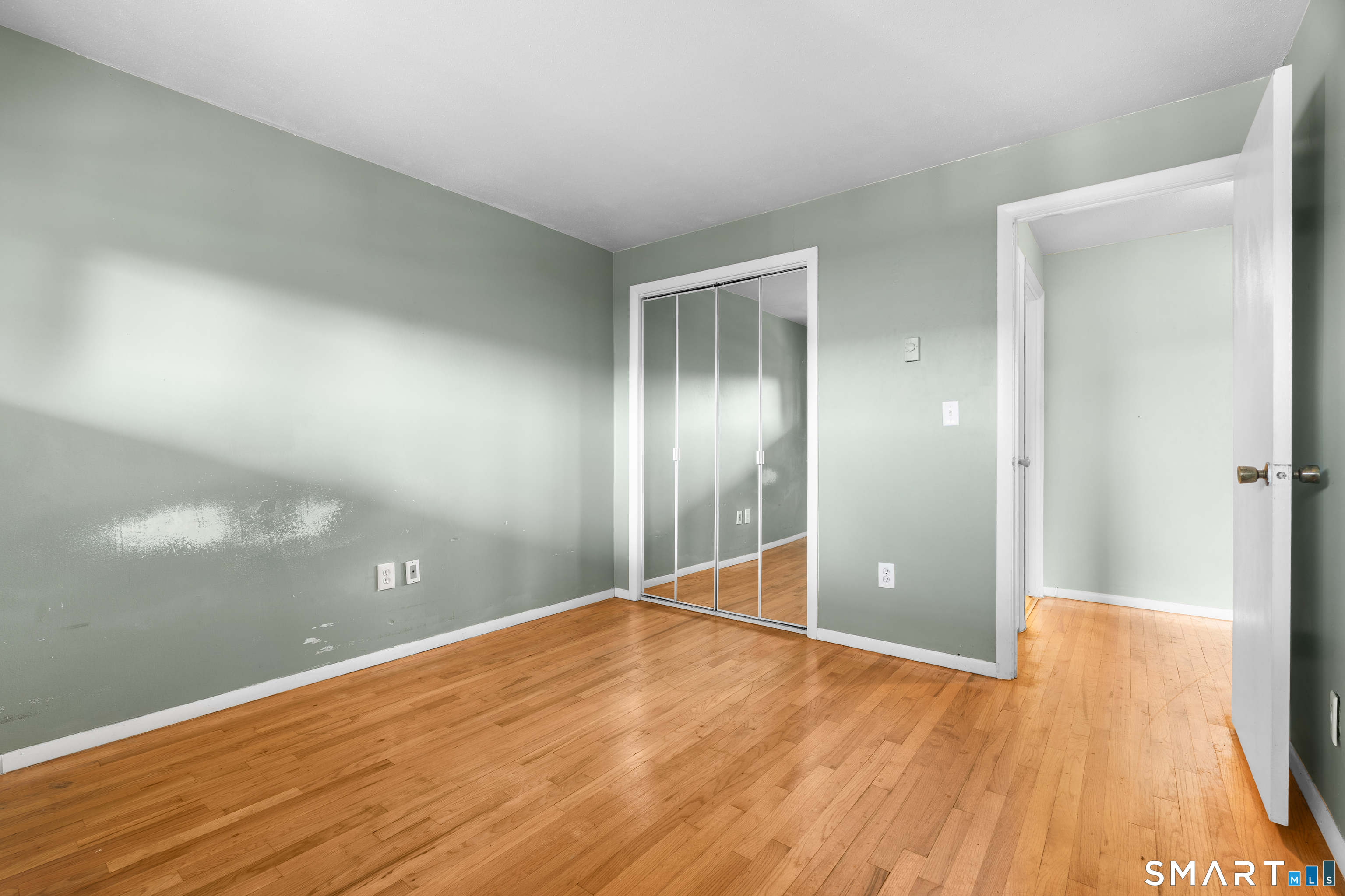 275 West 275 Walk Property Photo 8
