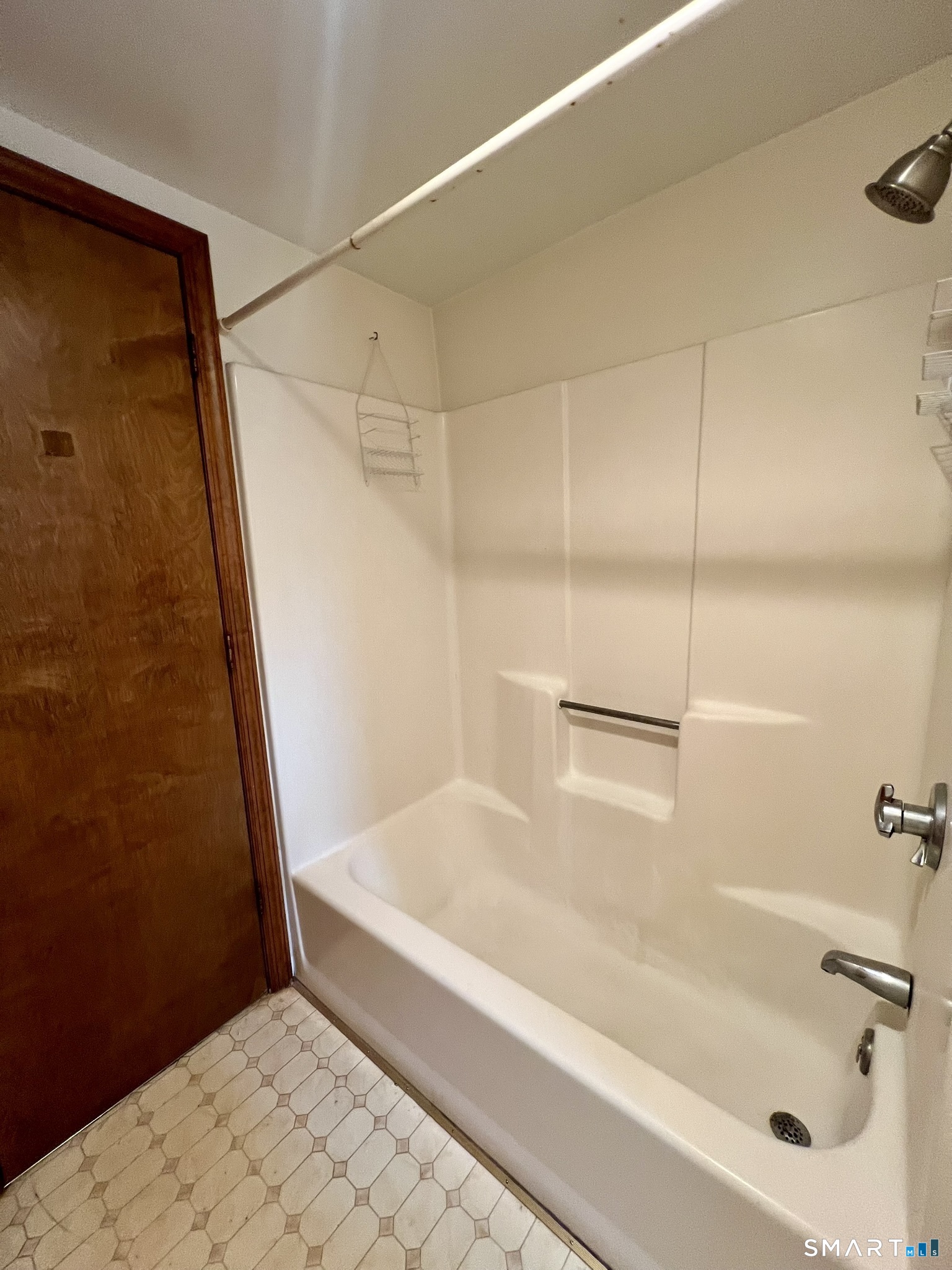 7 Golden Hill 2nd Floor Street Property Photo 20