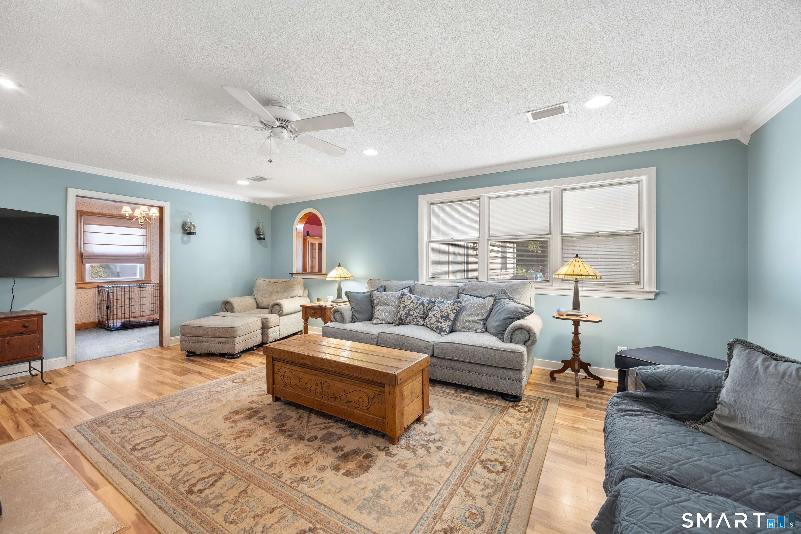 97 Glenview Drive Property Photo 4