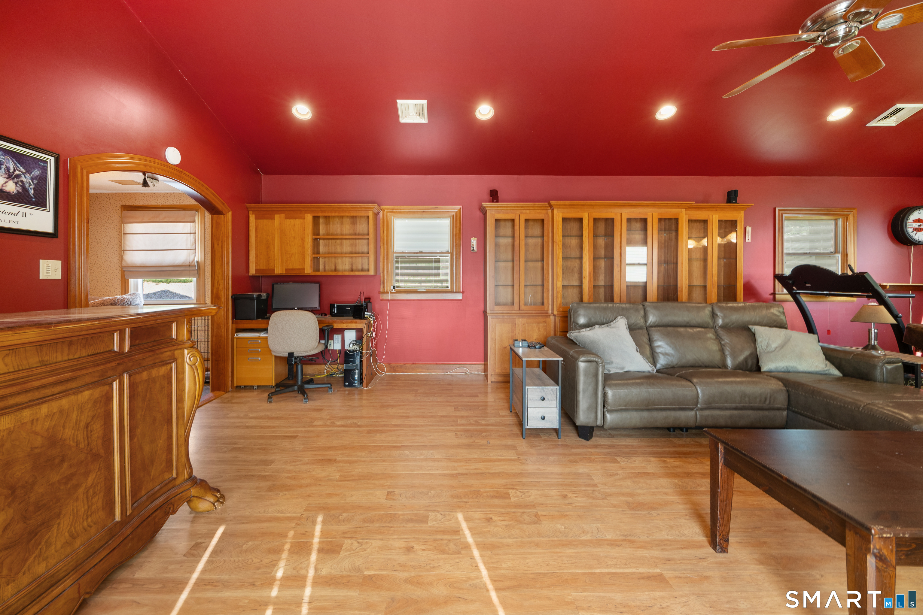 97 Glenview Drive Property Photo 14