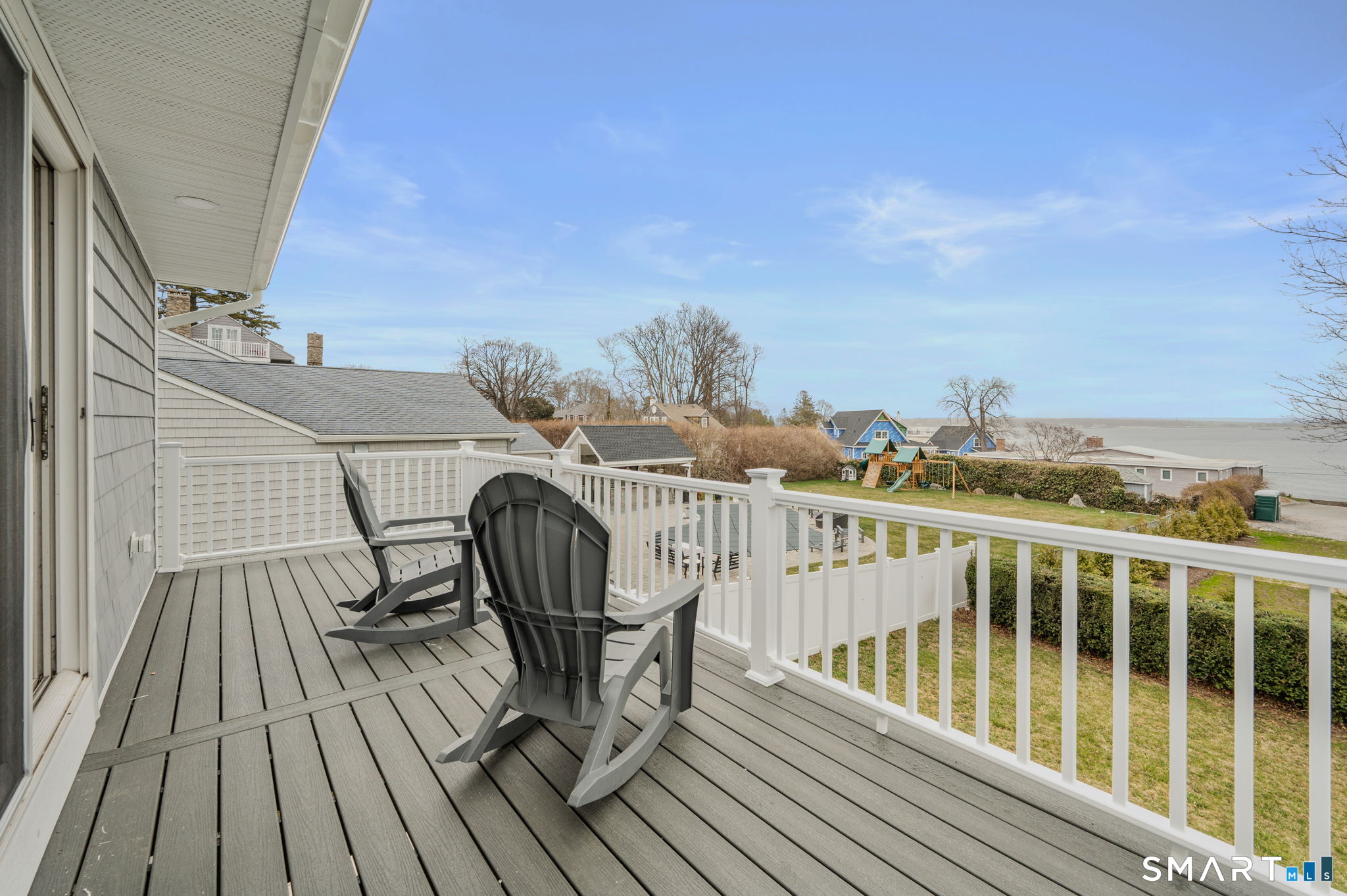 1092 Ocean Avenue Property Photo 4