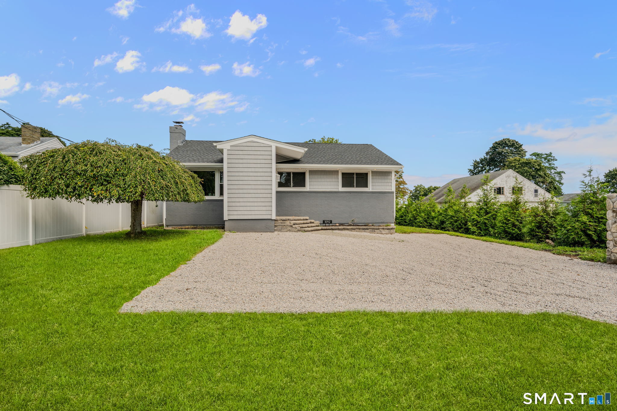 1092 Ocean Avenue Property Photo 5
