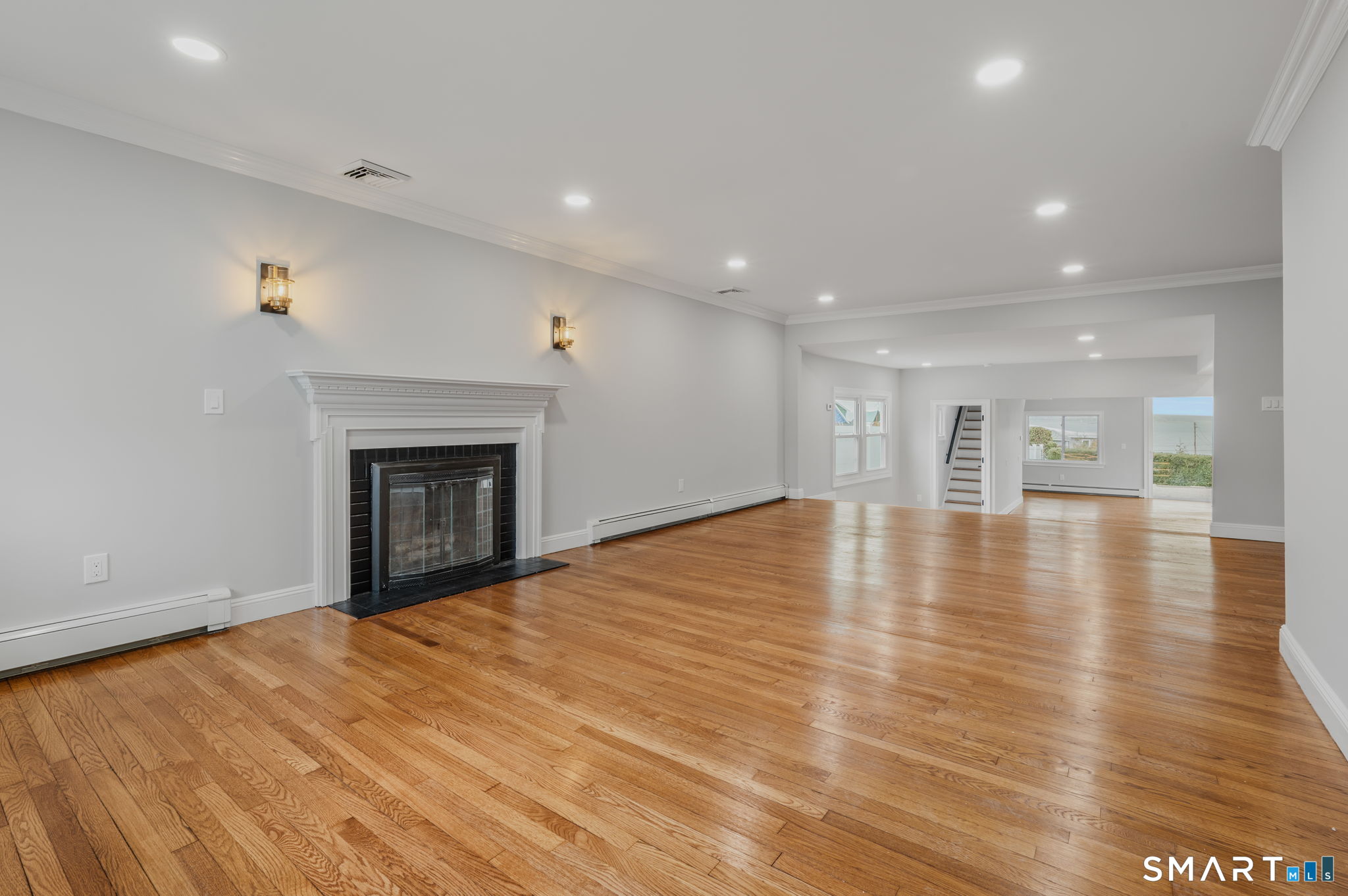 1092 Ocean Avenue Property Photo 7