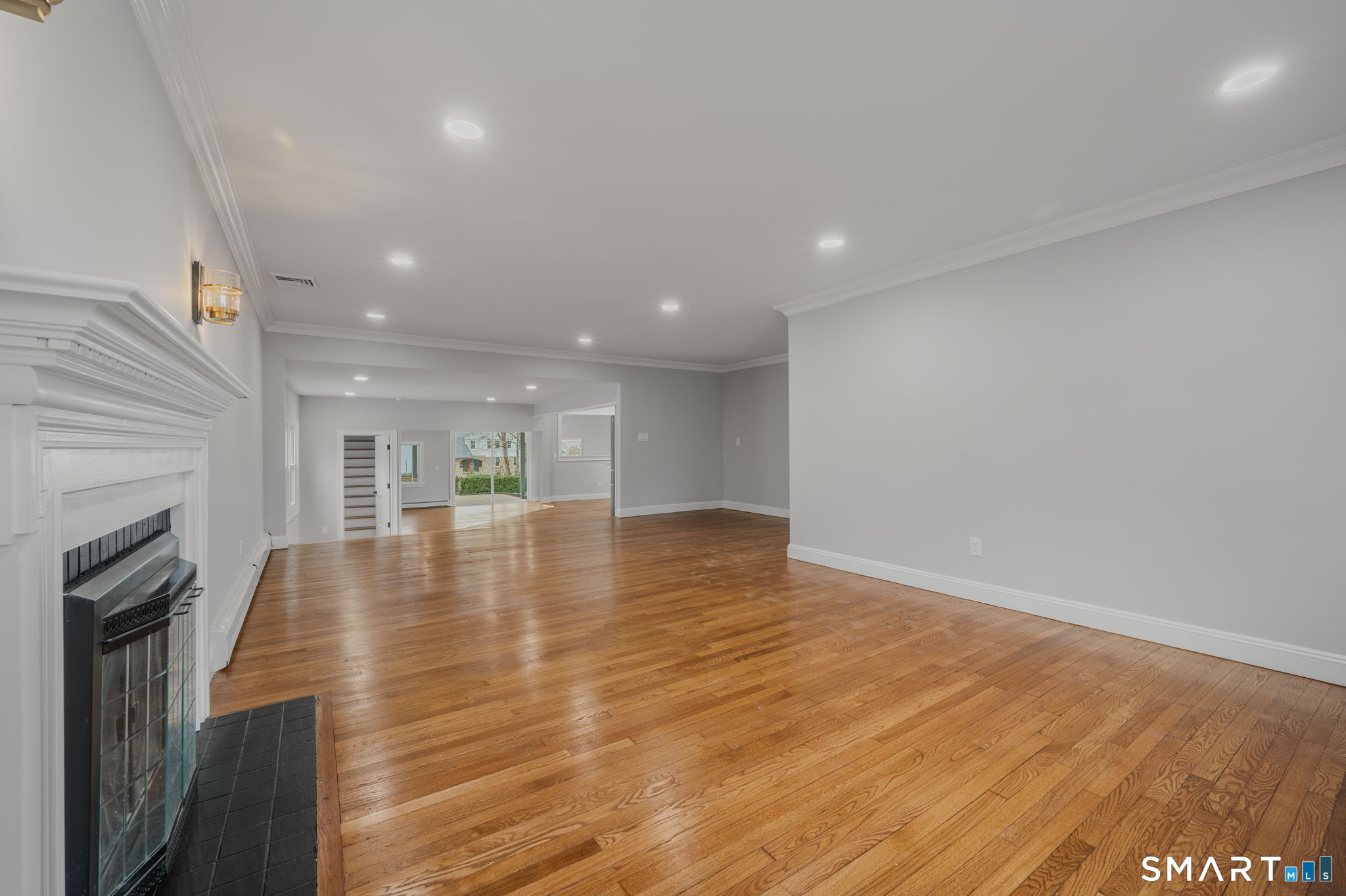 1092 Ocean Avenue Property Photo 8