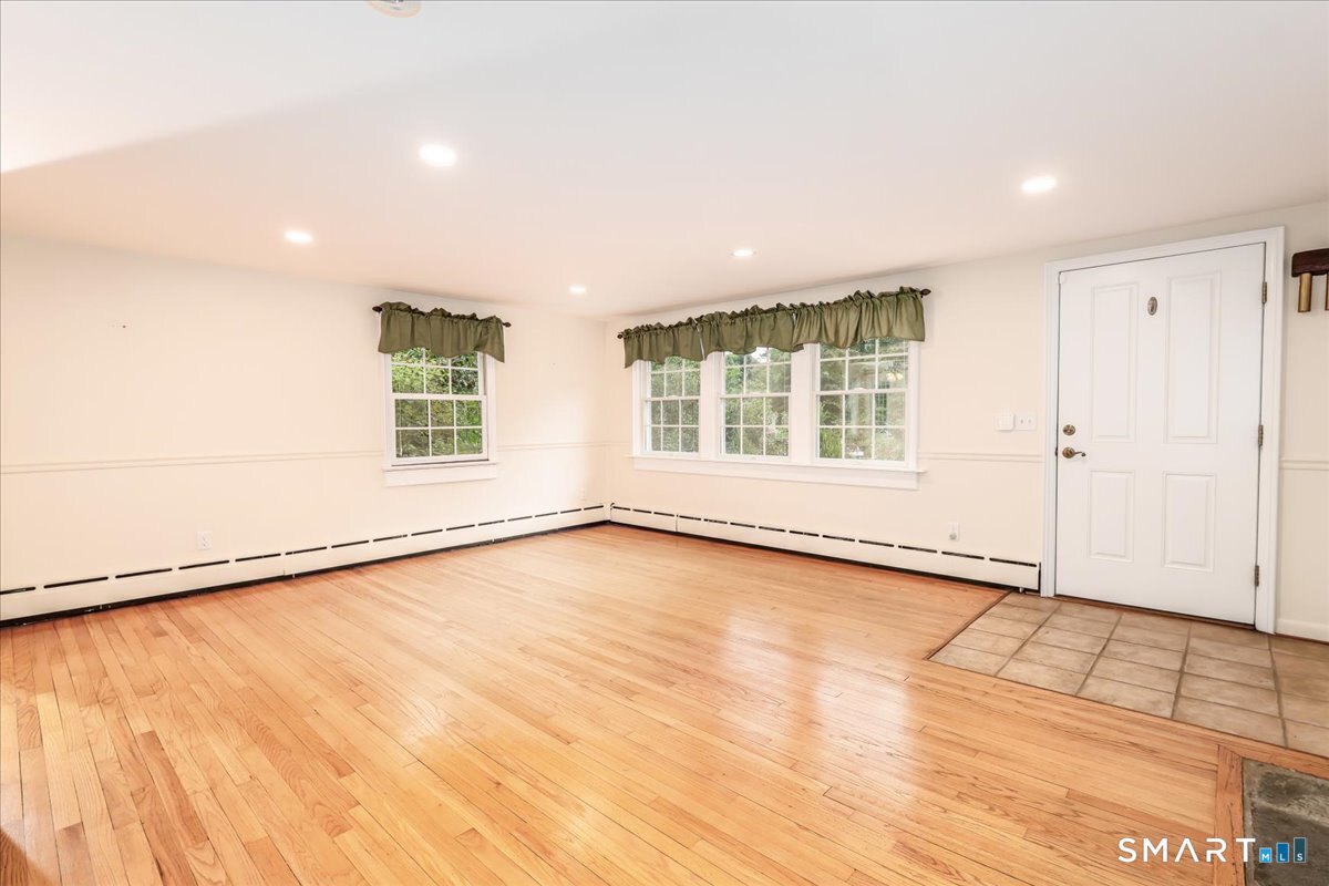 4 Taunton Lake Drive Property Photo 14