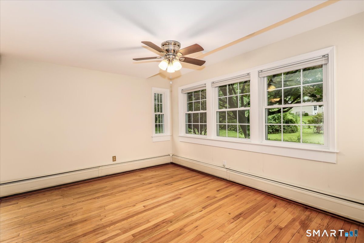4 Taunton Lake Drive Property Photo 16