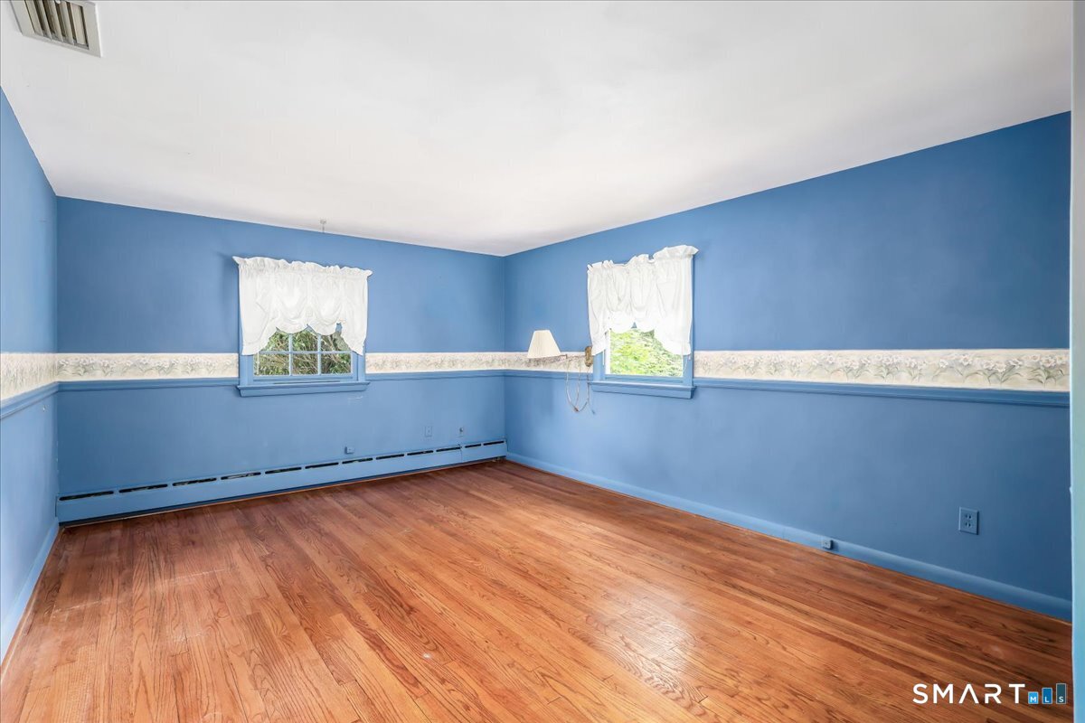 4 Taunton Lake Drive Property Photo 17