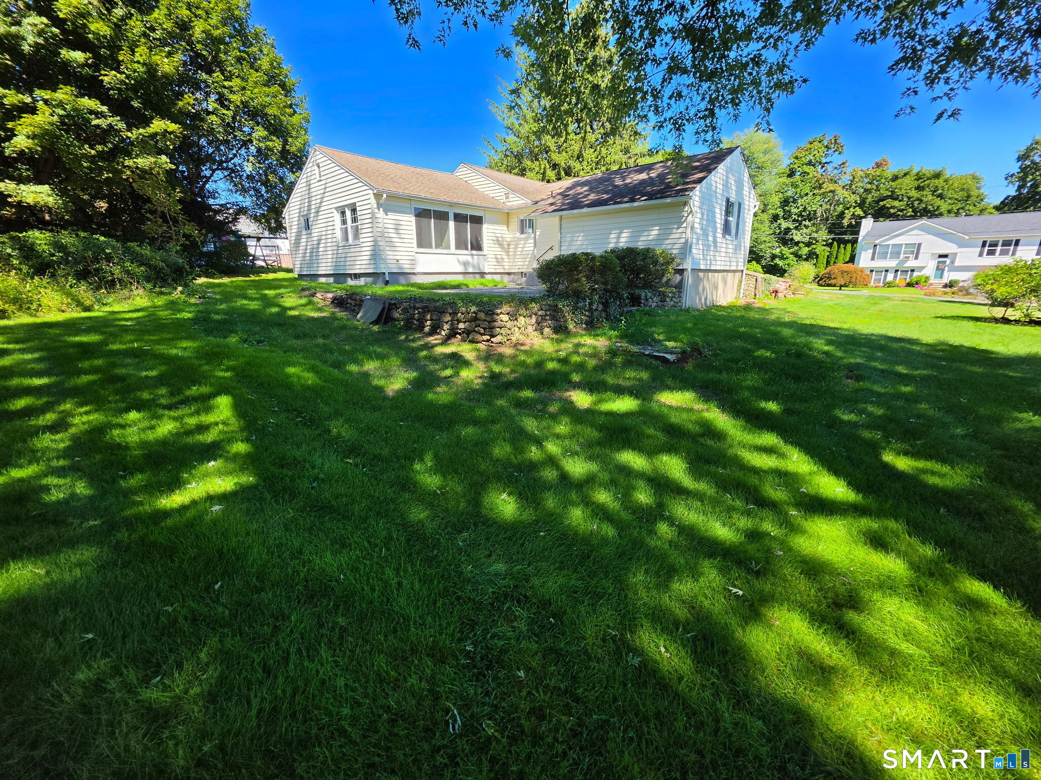 48 Center Street Property Photo 4