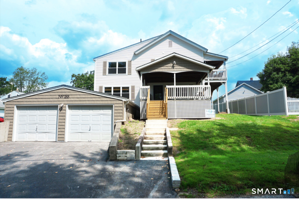 188 Lake East Street Property Photo 1
