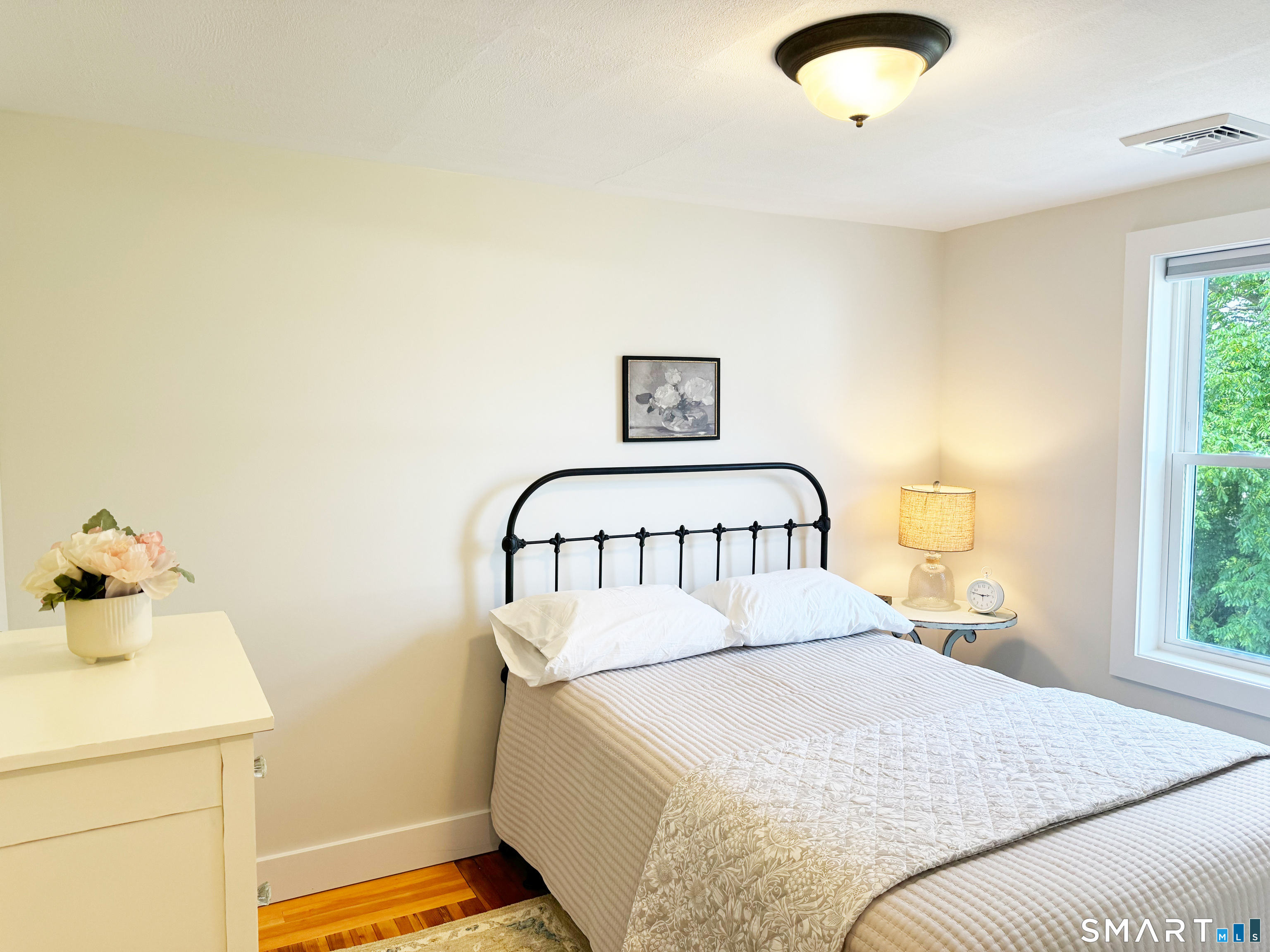 188 Lake East Street Property Photo 6