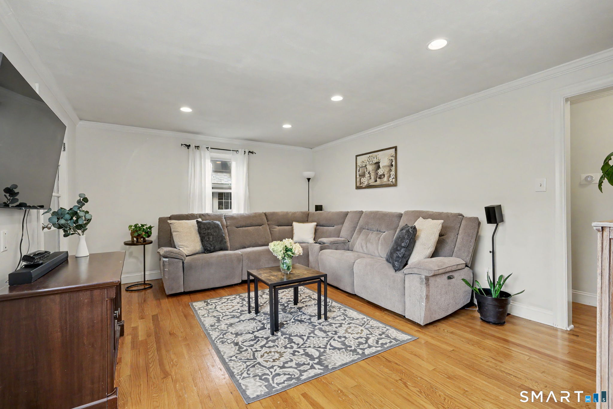 889 Wilcoxson Avenue Property Photo 16