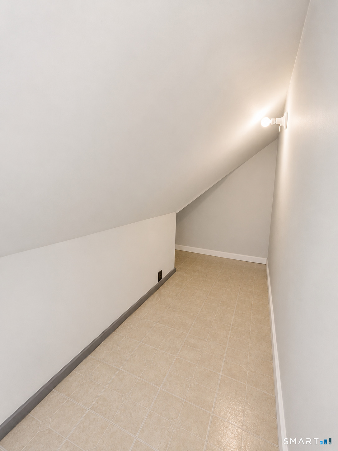 54 Lawrence 3 Street Property Photo 6