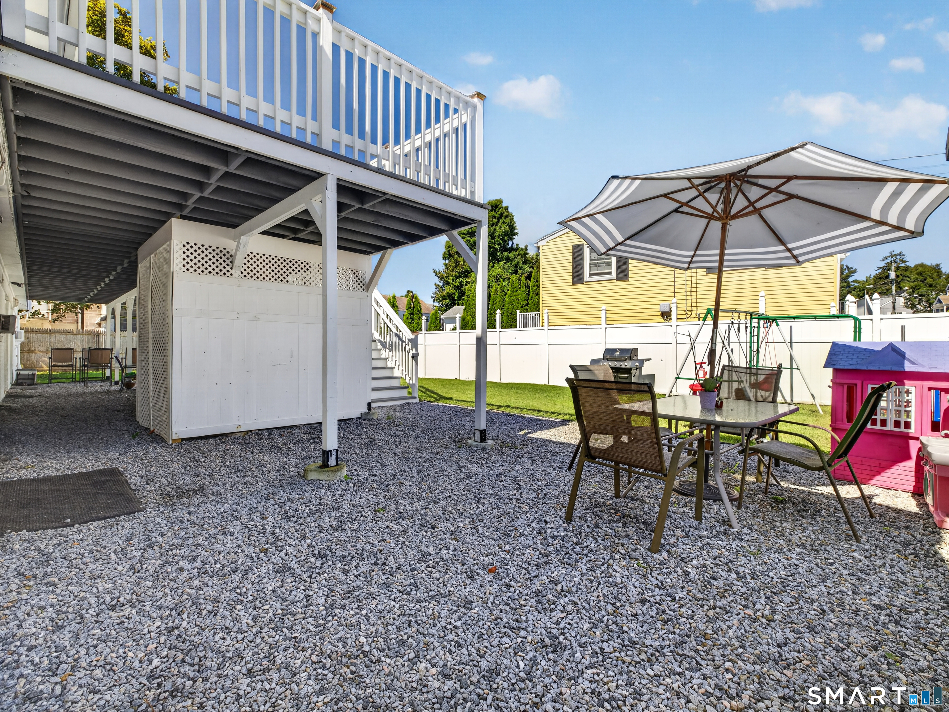 119 Lincoln Avenue Property Photo 8
