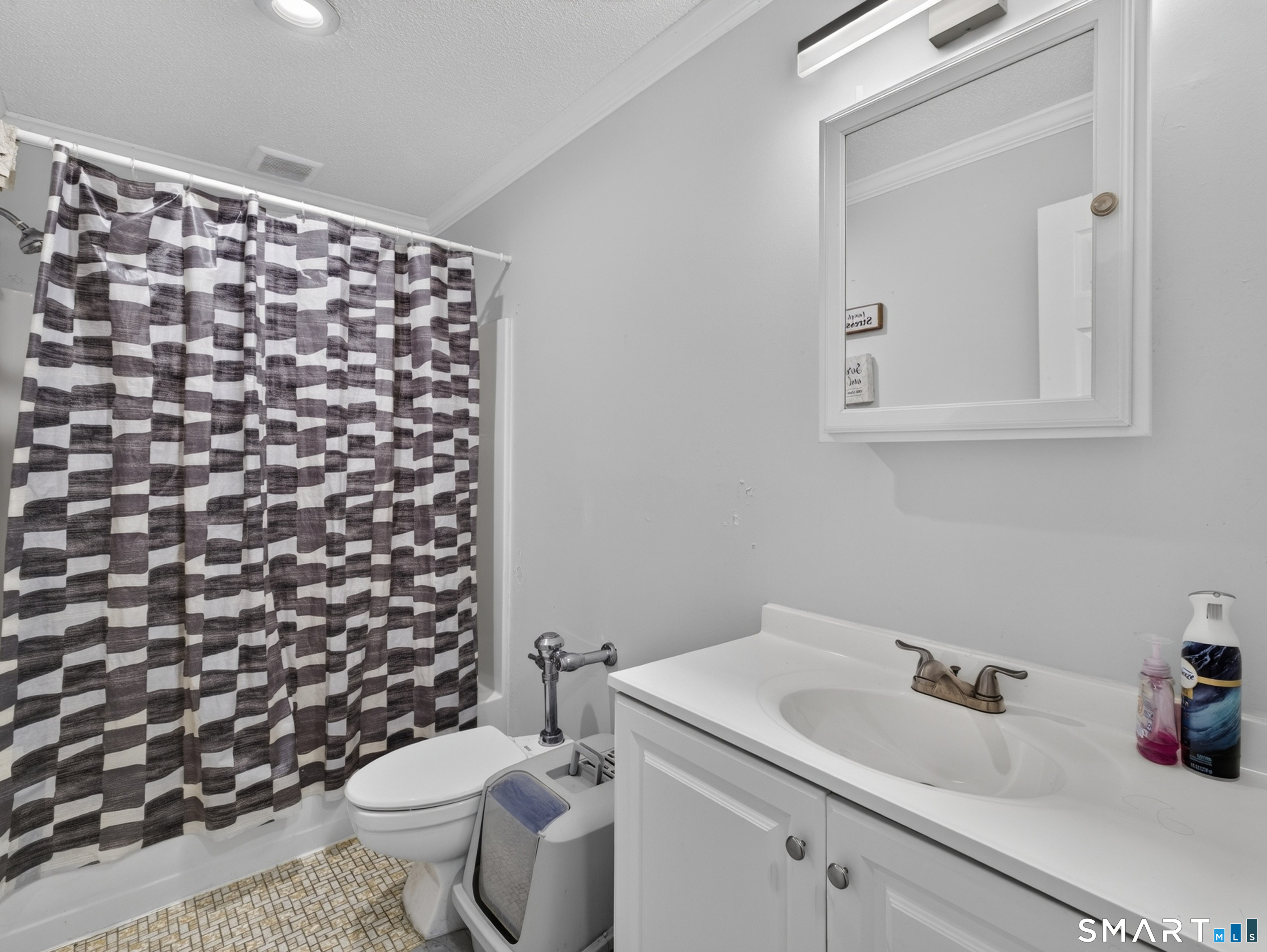 119 Lincoln Avenue Property Photo 24