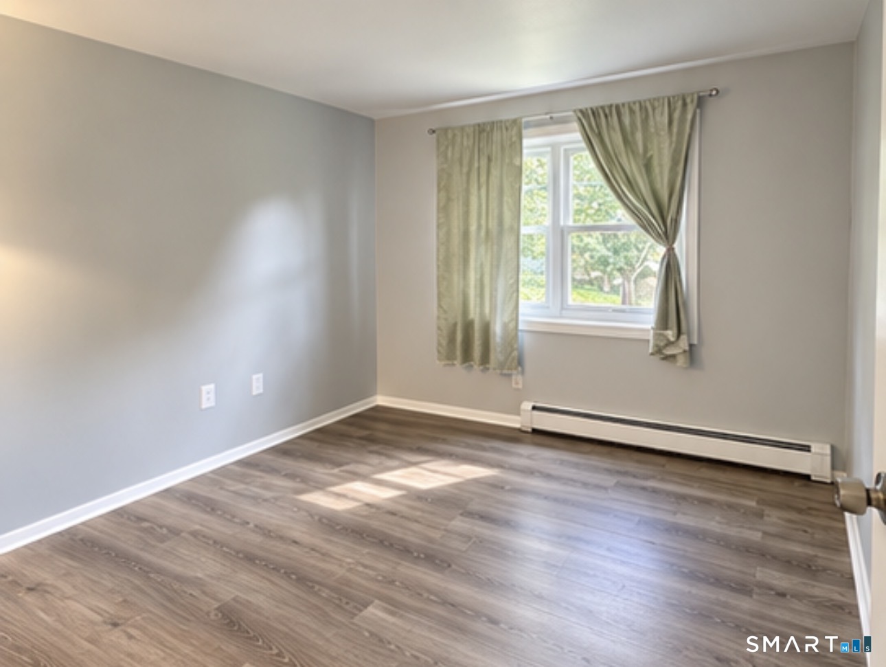 14 Tunxis Lane Property Photo 9