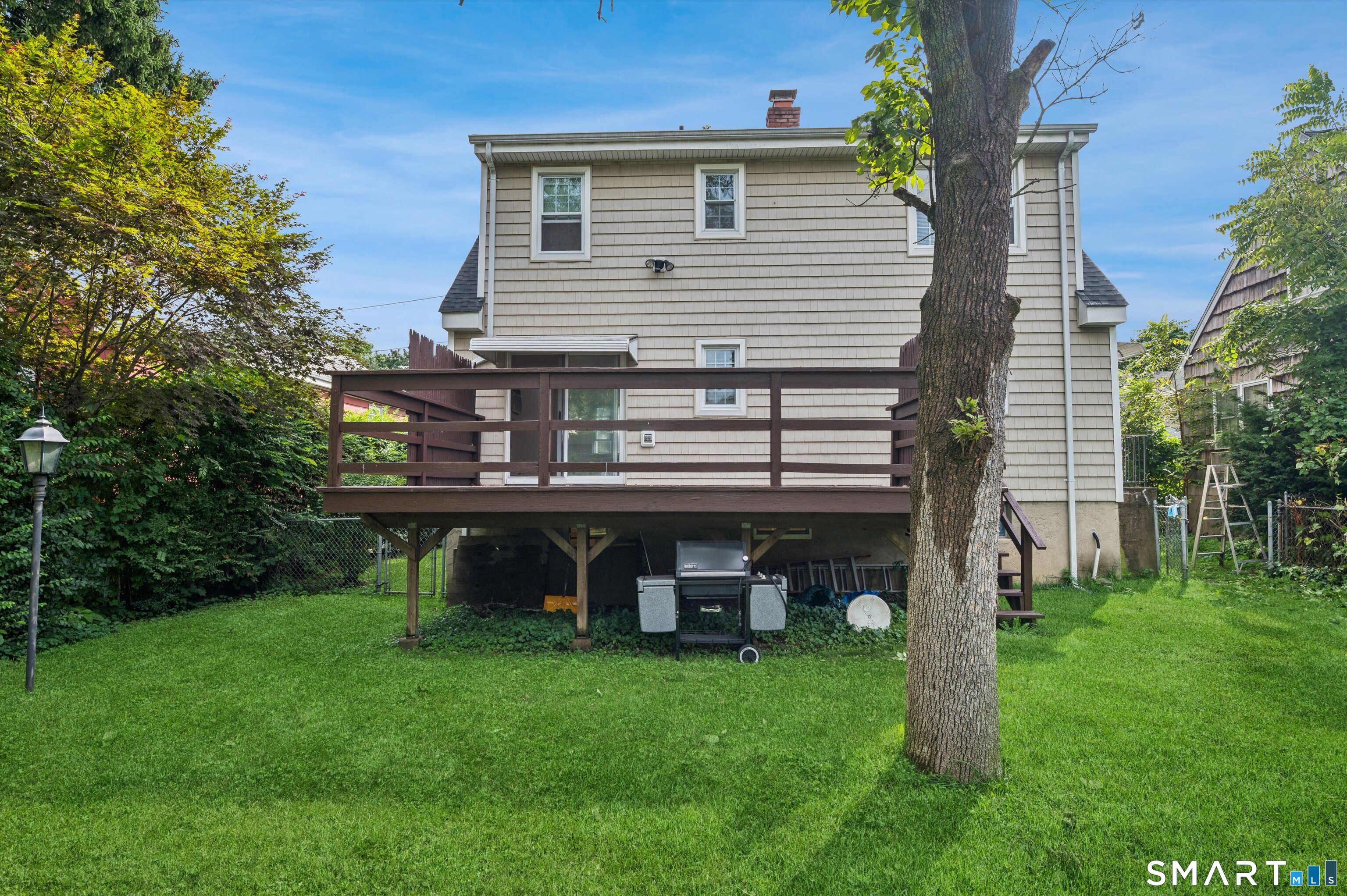 32 Hollow Wood Lane Property Photo 5