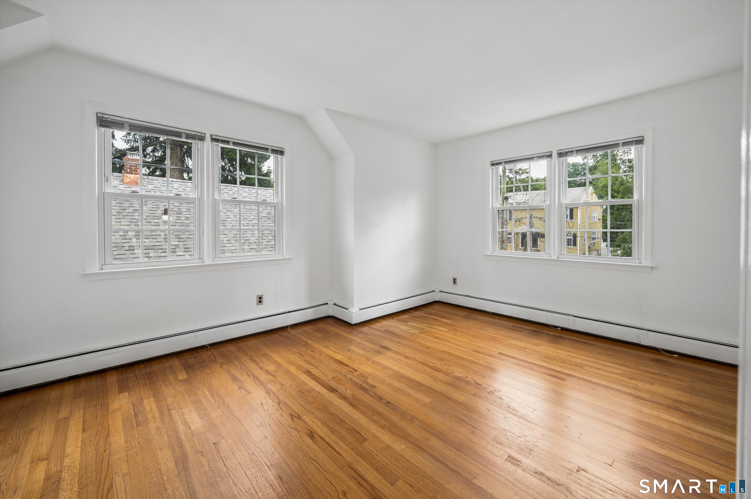 32 Hollow Wood Lane Property Photo 16
