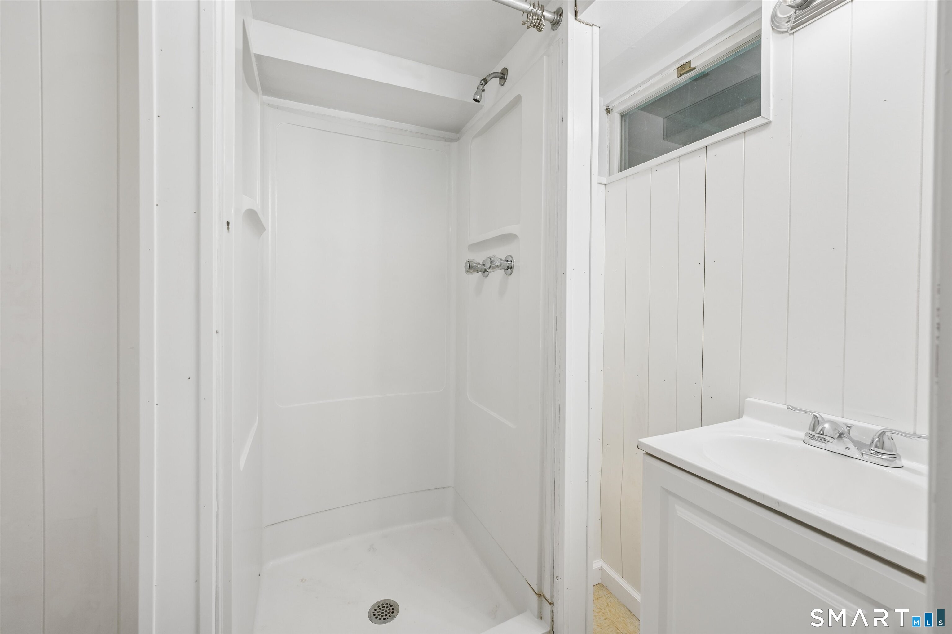 32 Hollow Wood Lane Property Photo 27