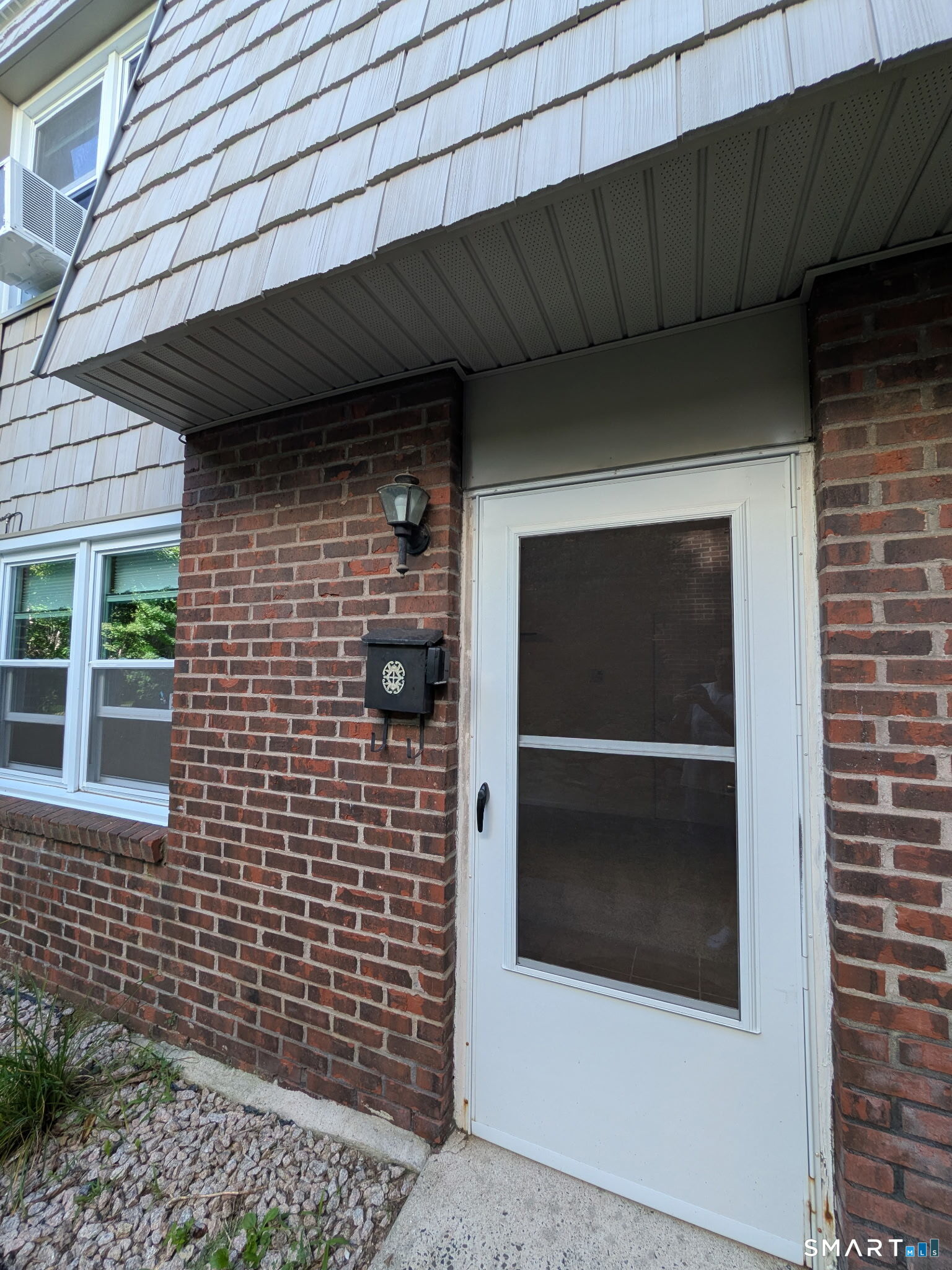 61 Dover B Court Property Photo 1