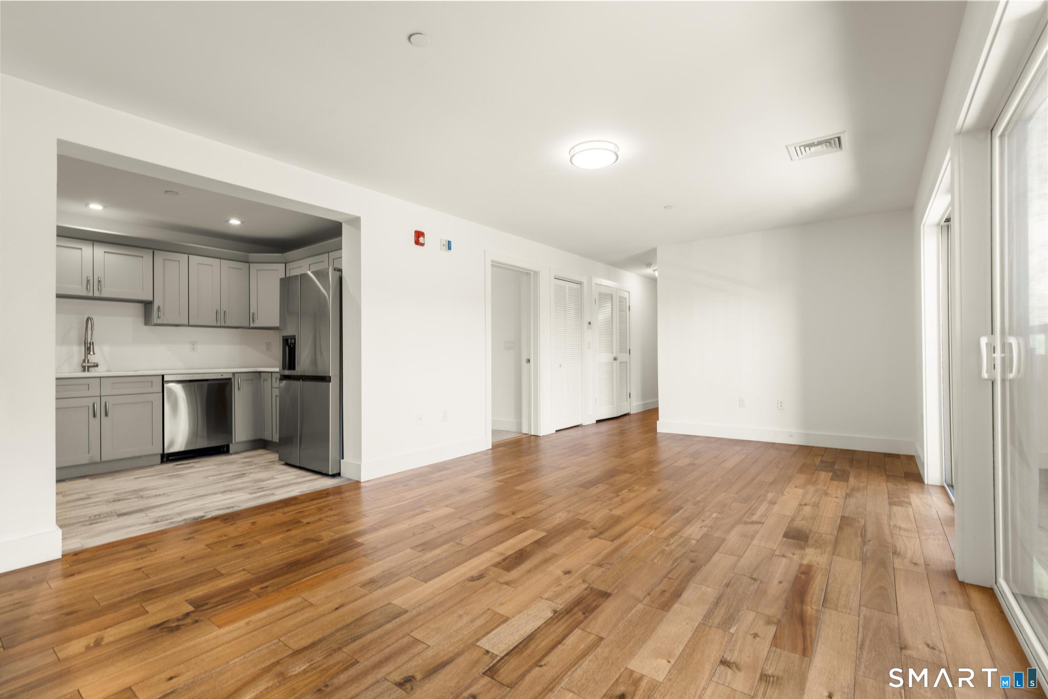 245 Main East 5 Street Property Photo 5