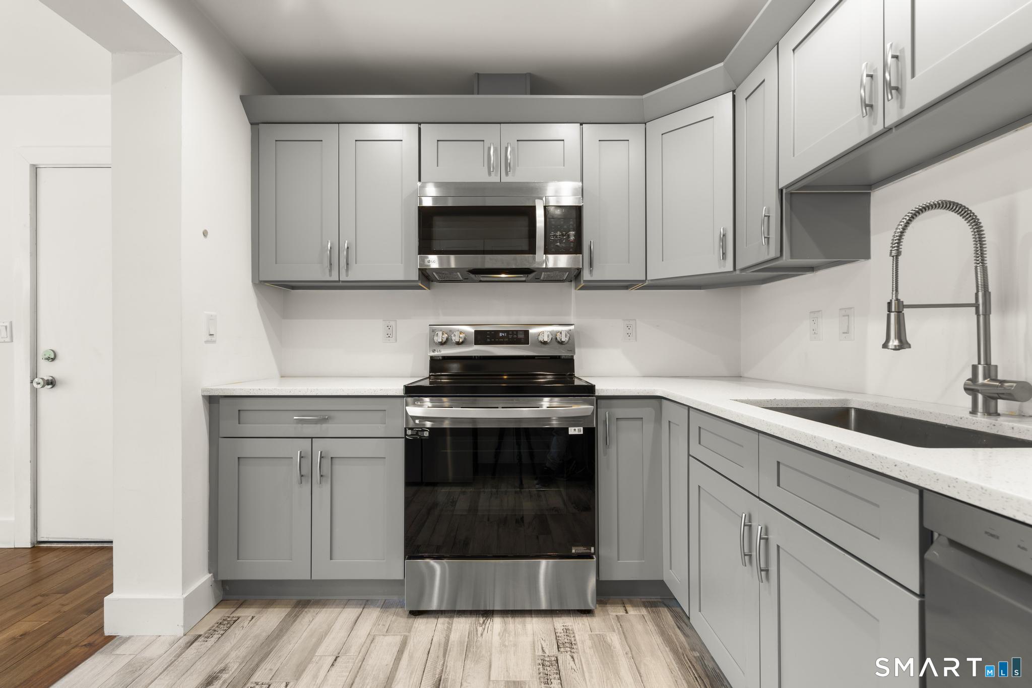 245 Main East 5 Street Property Photo 12