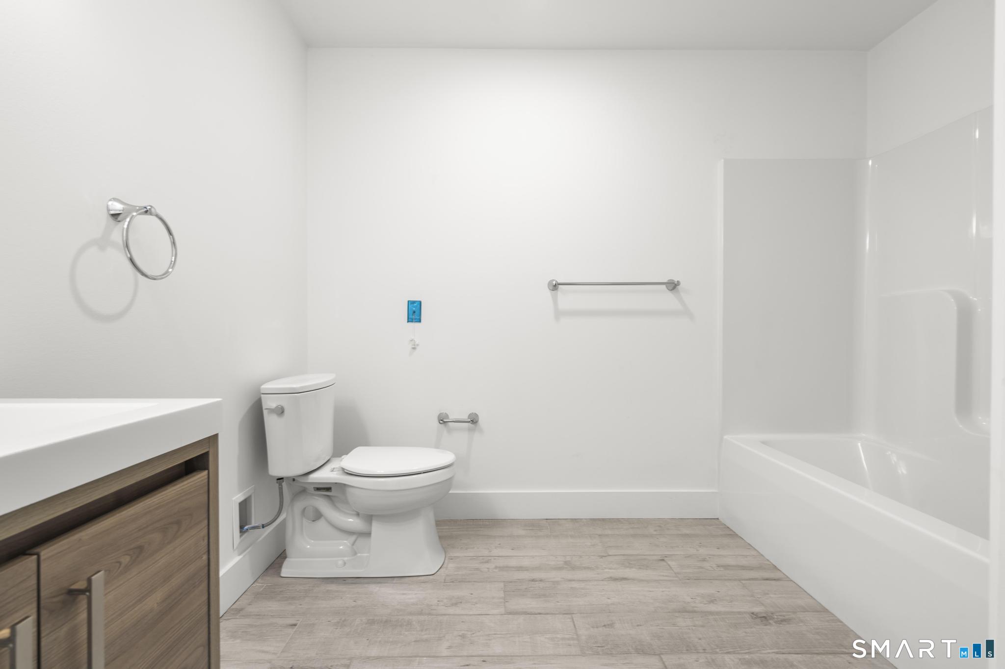 245 Main East 5 Street Property Photo 14