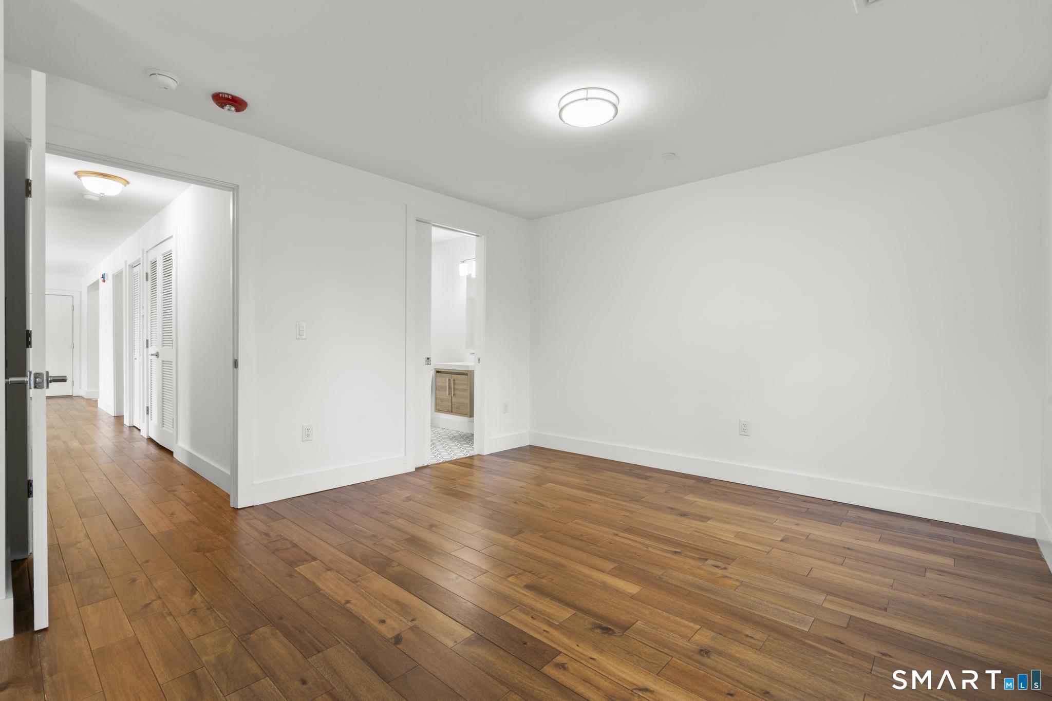 245 Main East 5 Street Property Photo 23