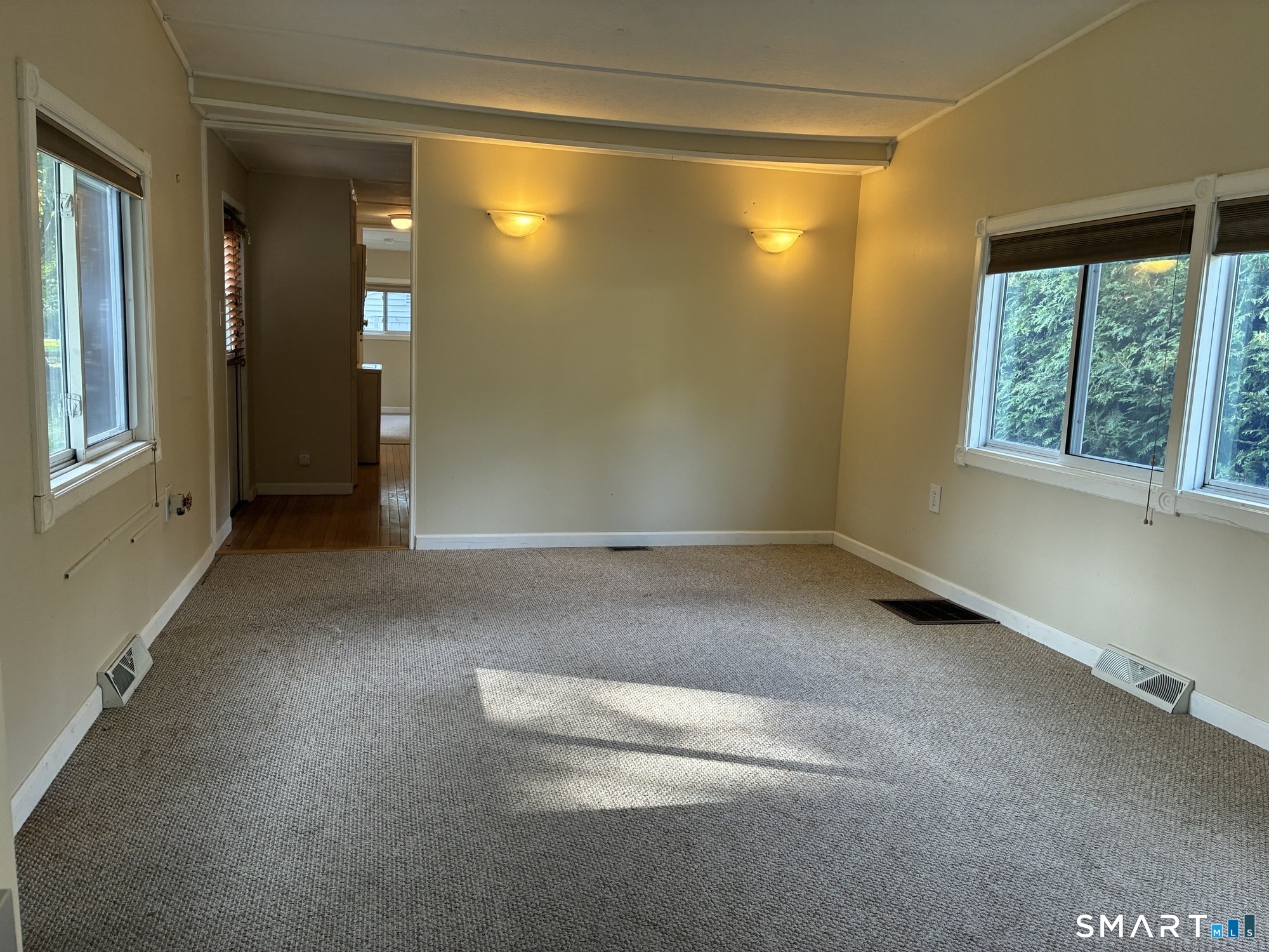 12 Country Club Trail Property Photo 6