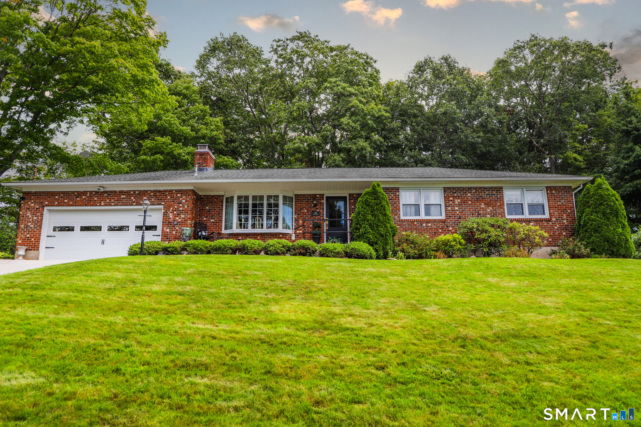 124 Beverly Road Property Photo 1