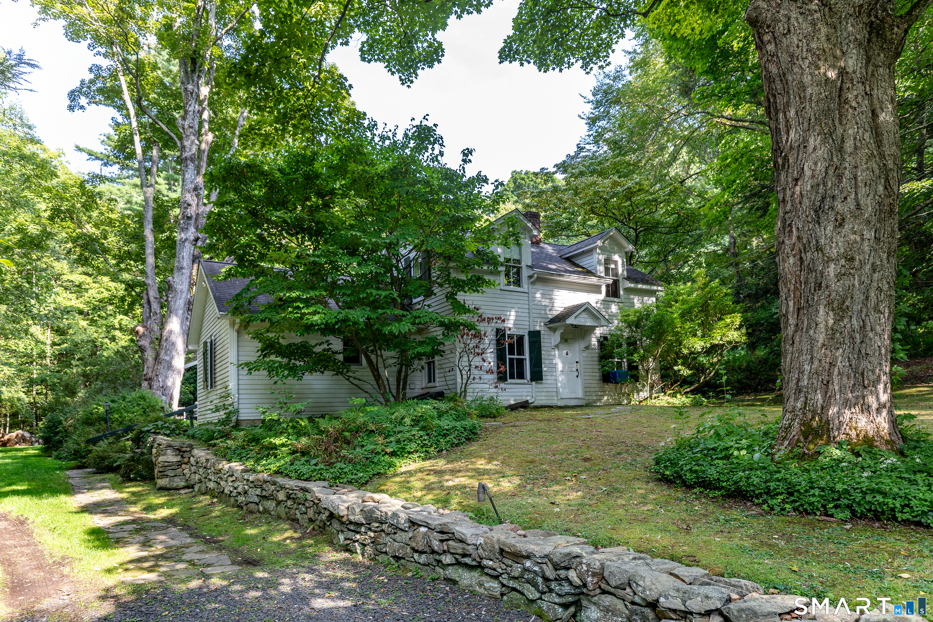 29 Holiday Point Road Property Photo 1