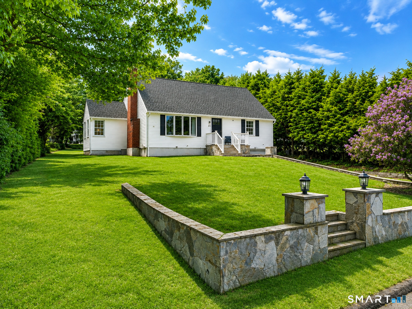 21 Lone Oak Avenue Property Photo 1
