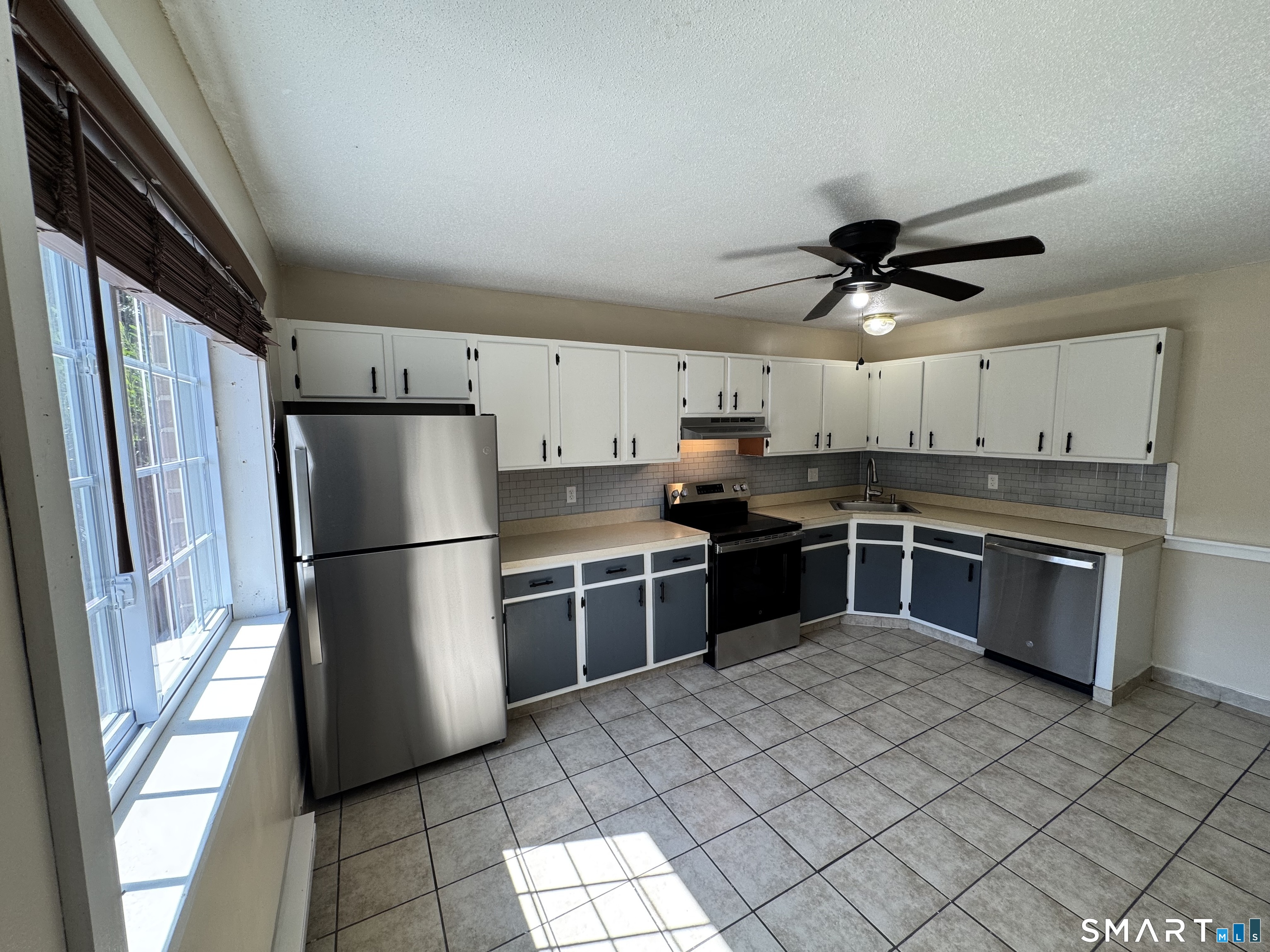 495 Scott 3 Road Property Photo 1