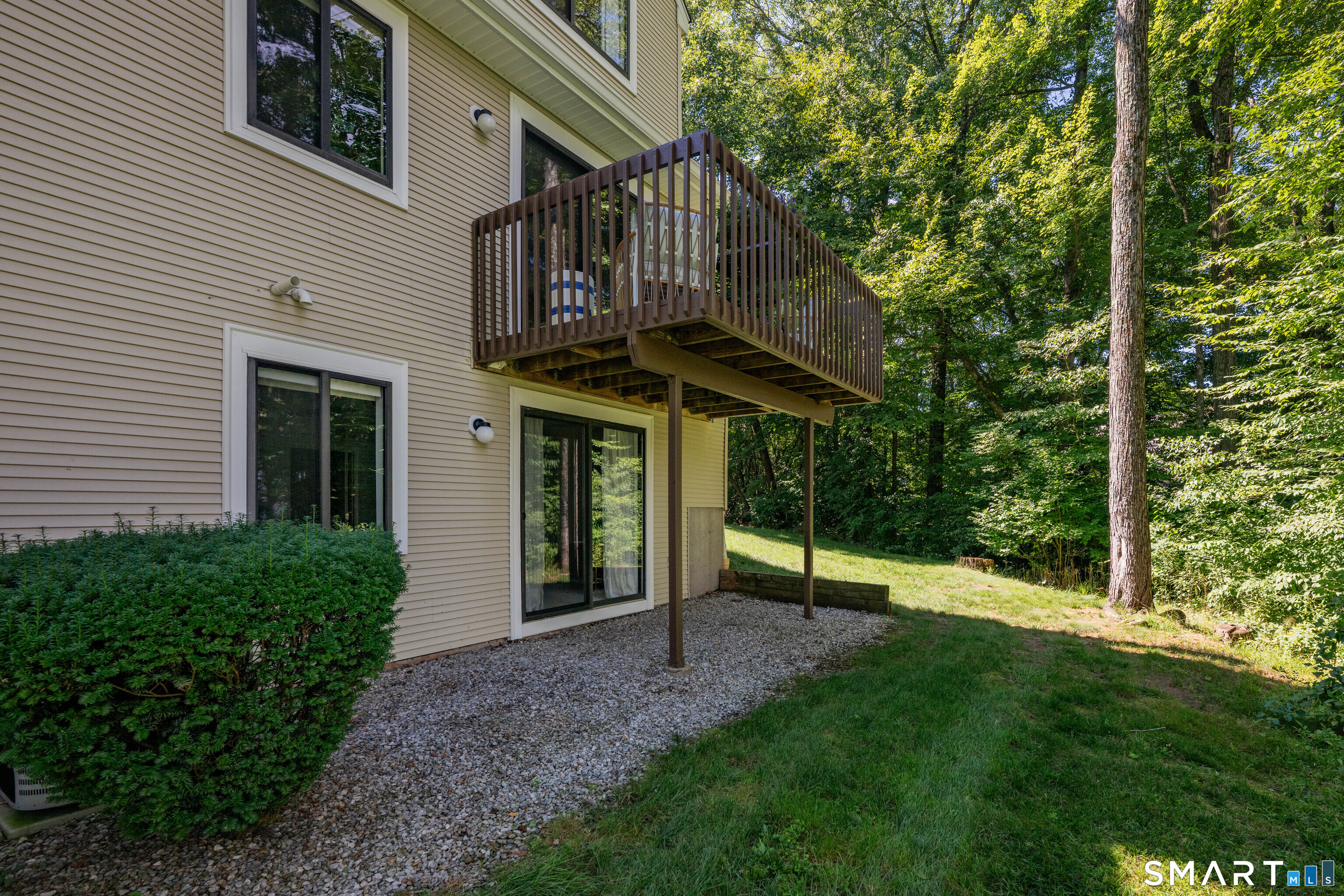 15 Stream 106 Court Property Photo 25