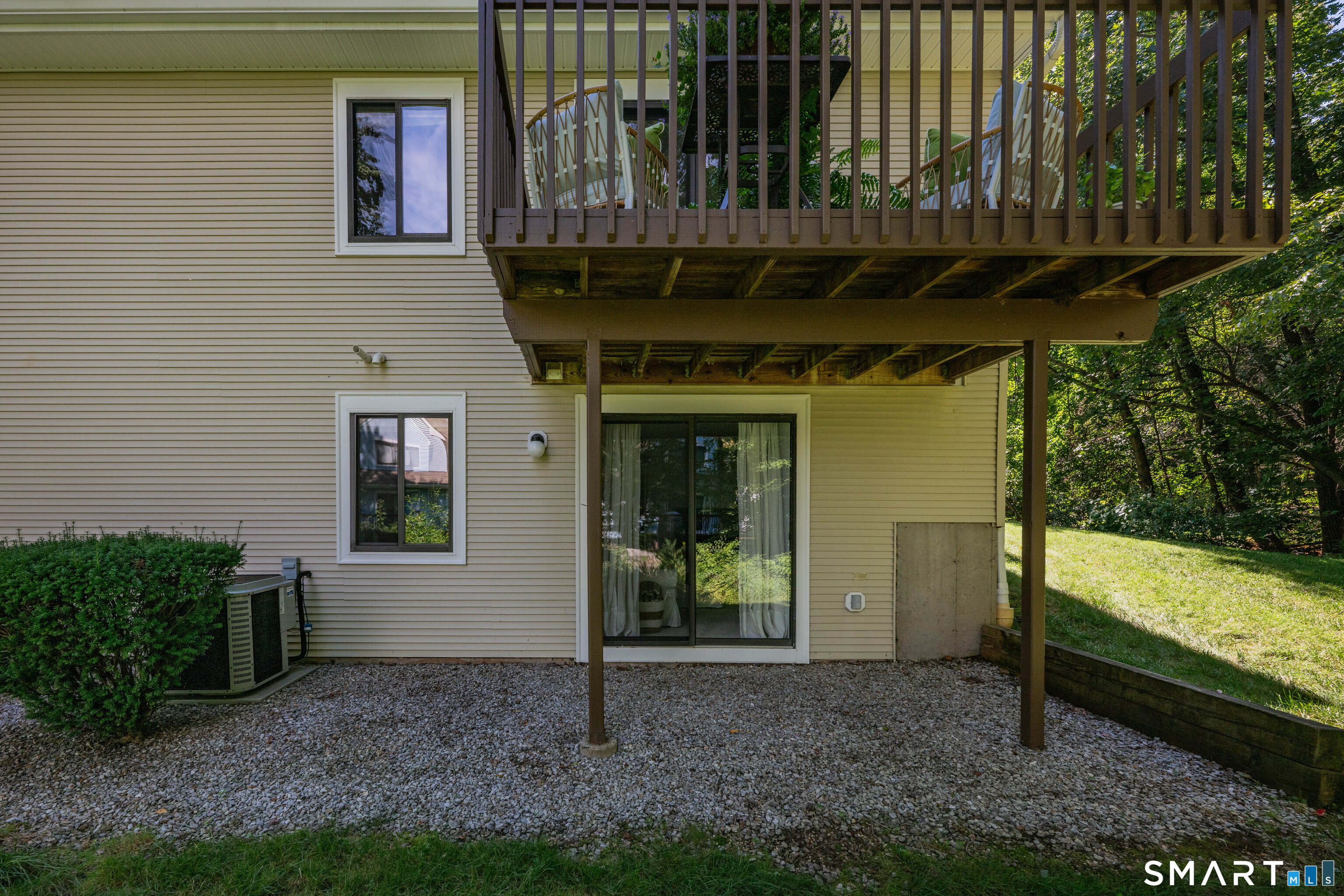 15 Stream 106 Court Property Photo 26