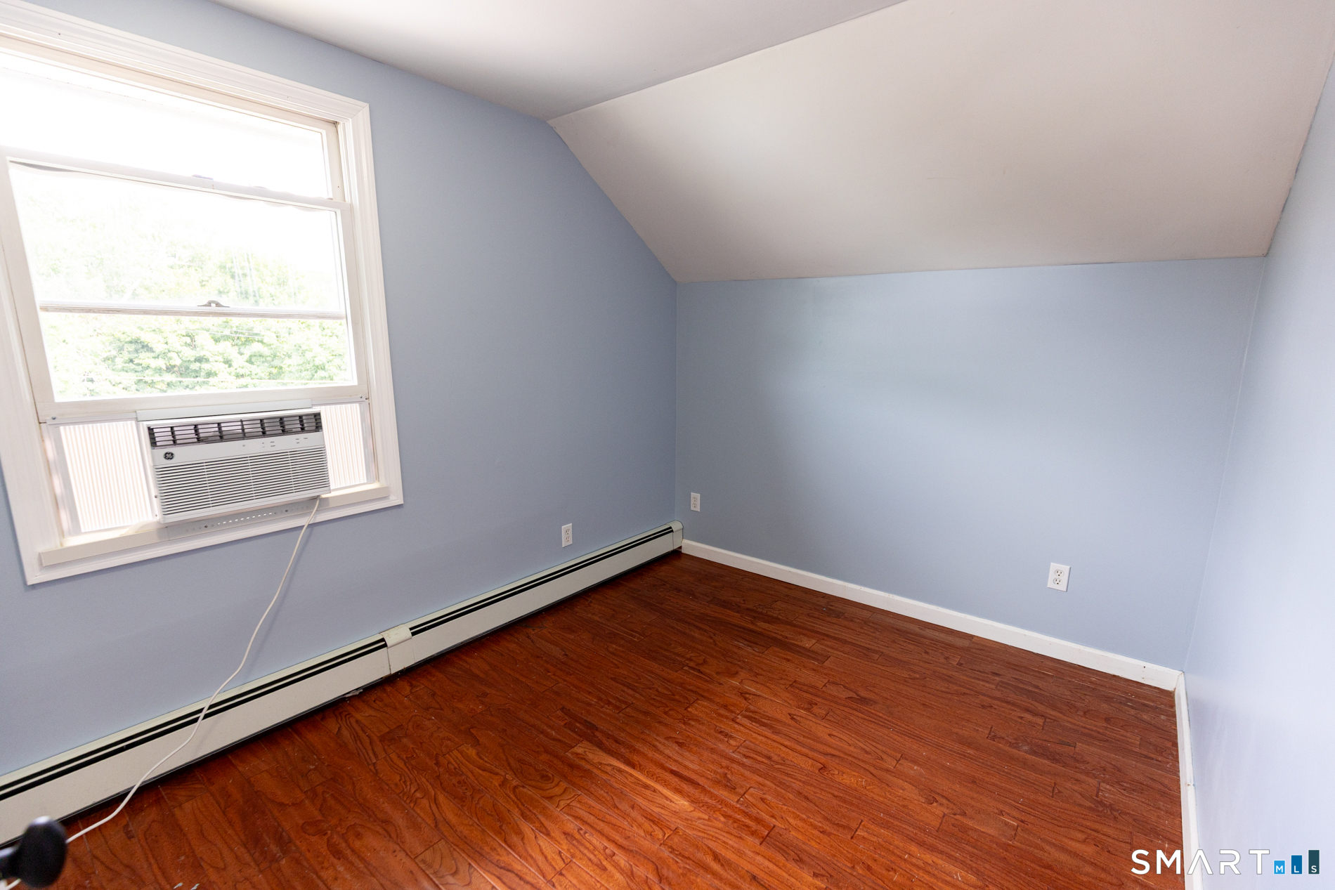 55 Bentley Avenue Property Photo 23
