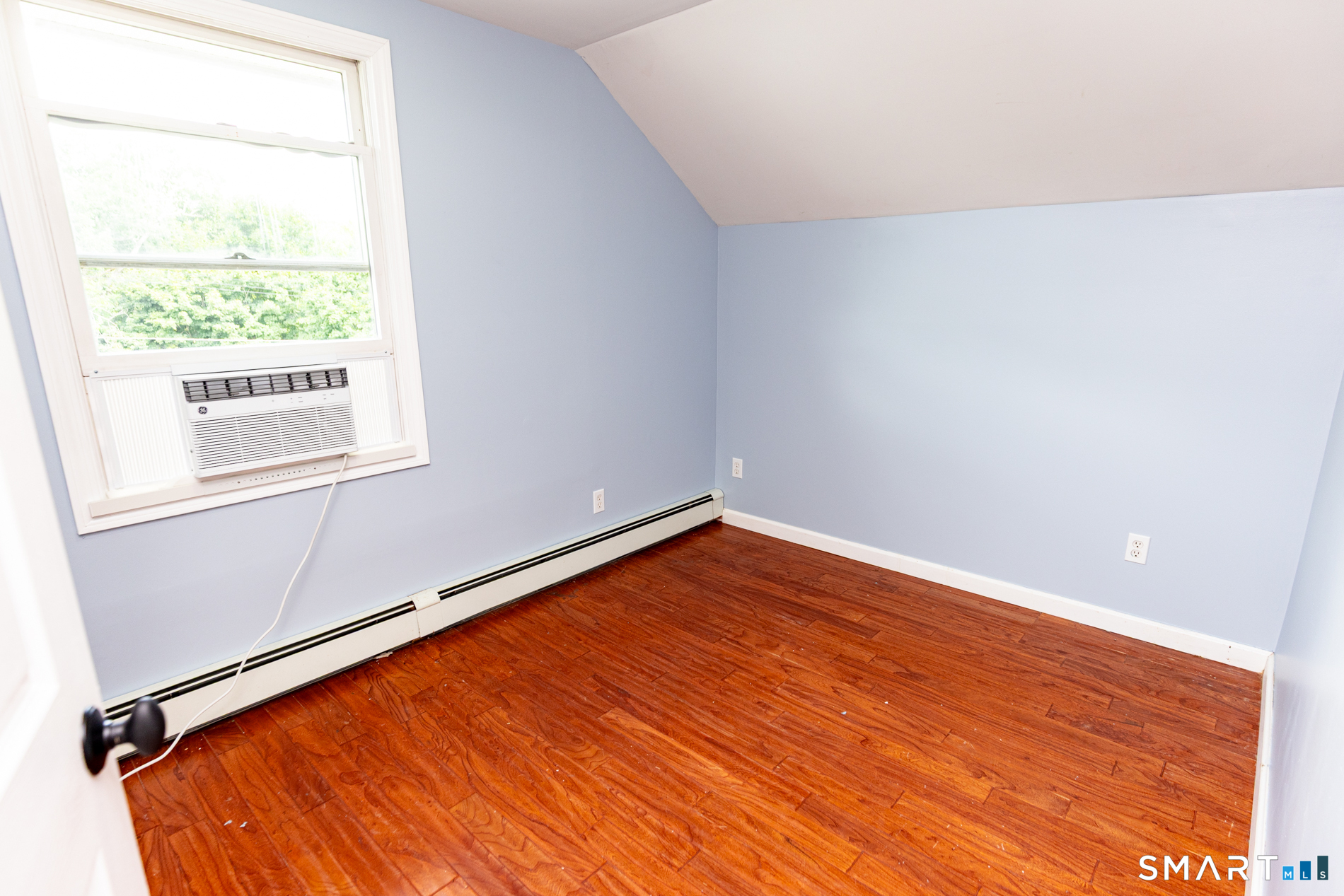 55 Bentley Avenue Property Photo 26
