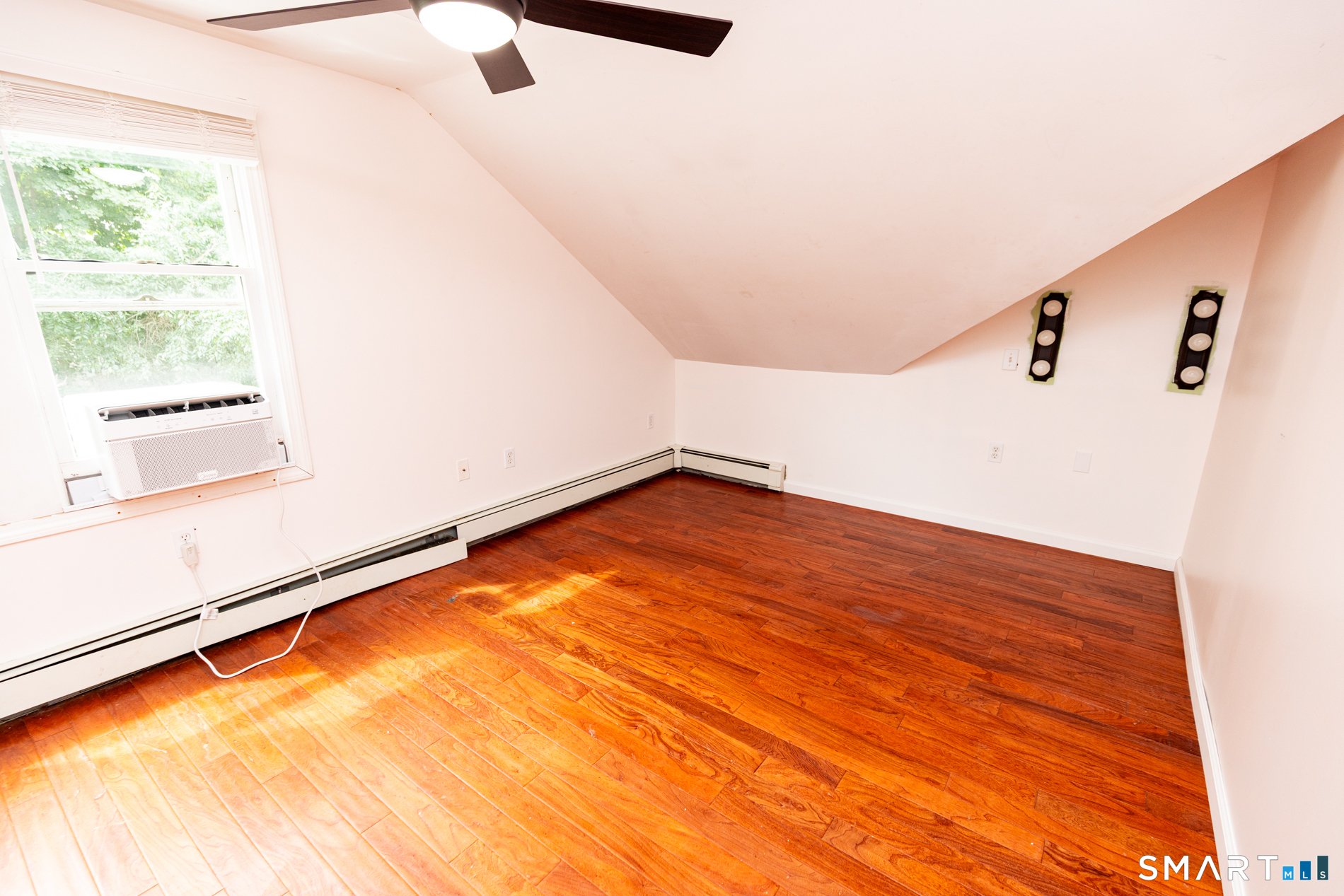 55 Bentley Avenue Property Photo 30