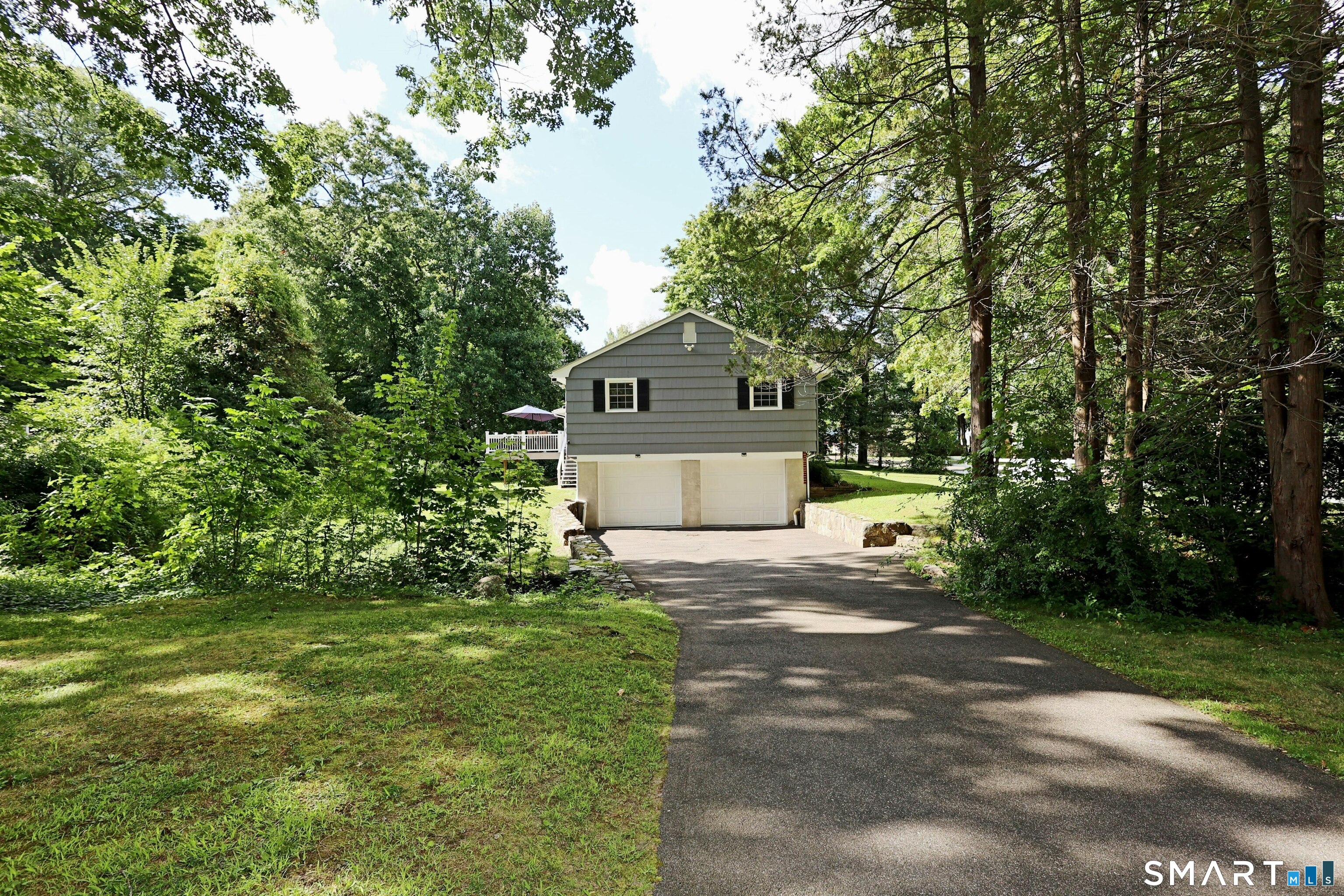 1303 Melville Avenue Property Photo 5