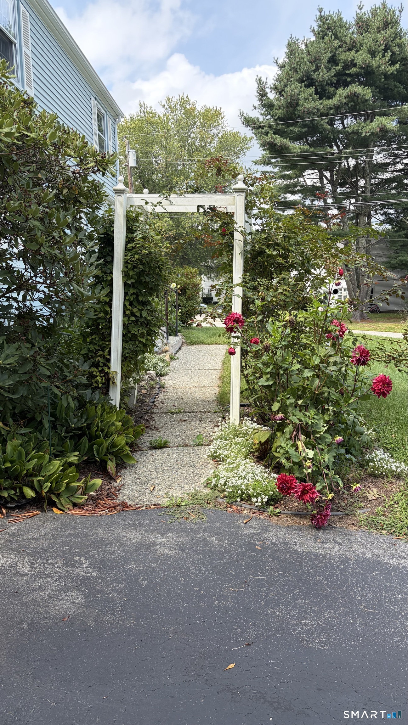 7 Massachusetts Road Property Photo 3