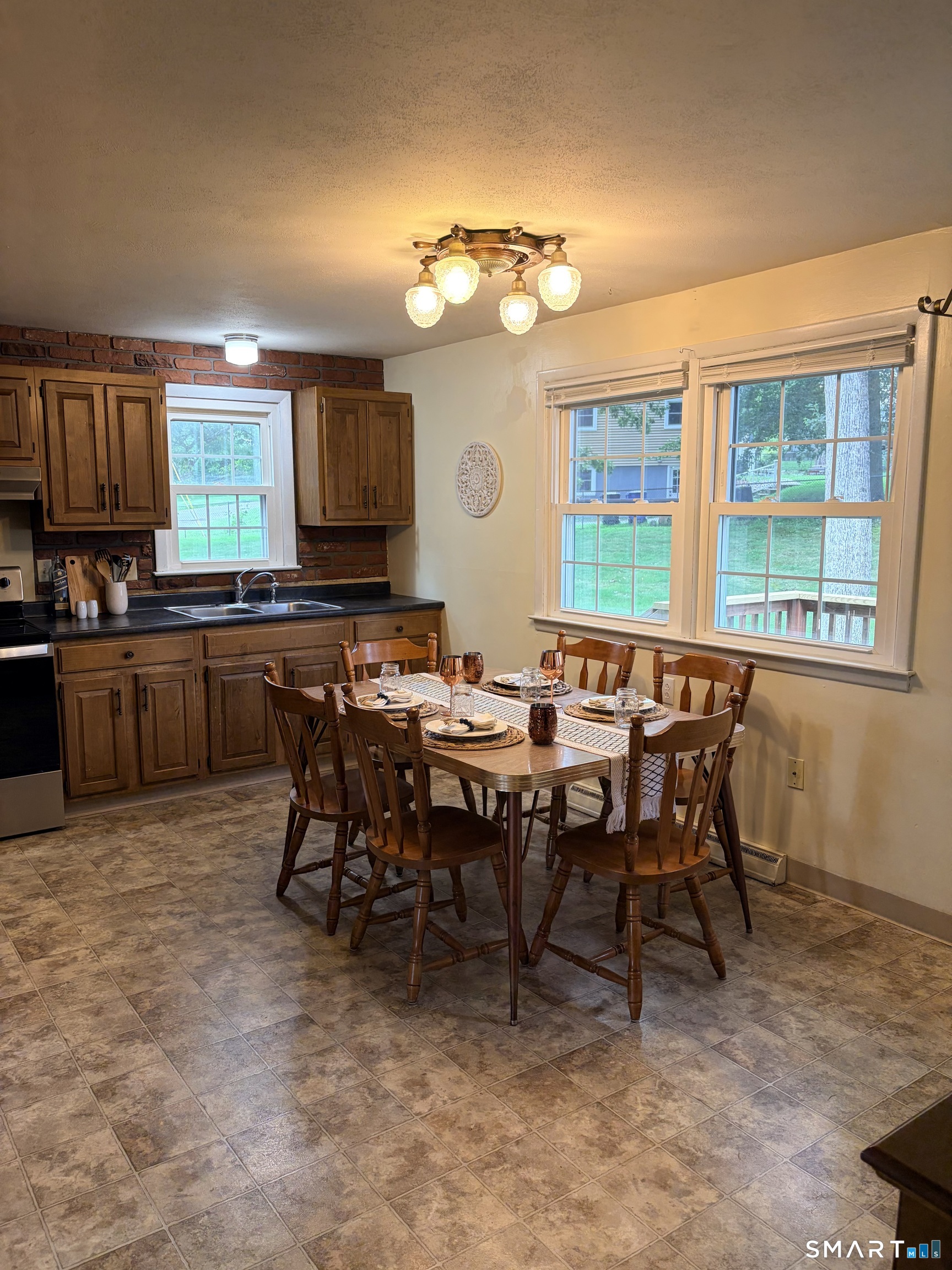 7 Massachusetts Road Property Photo 11