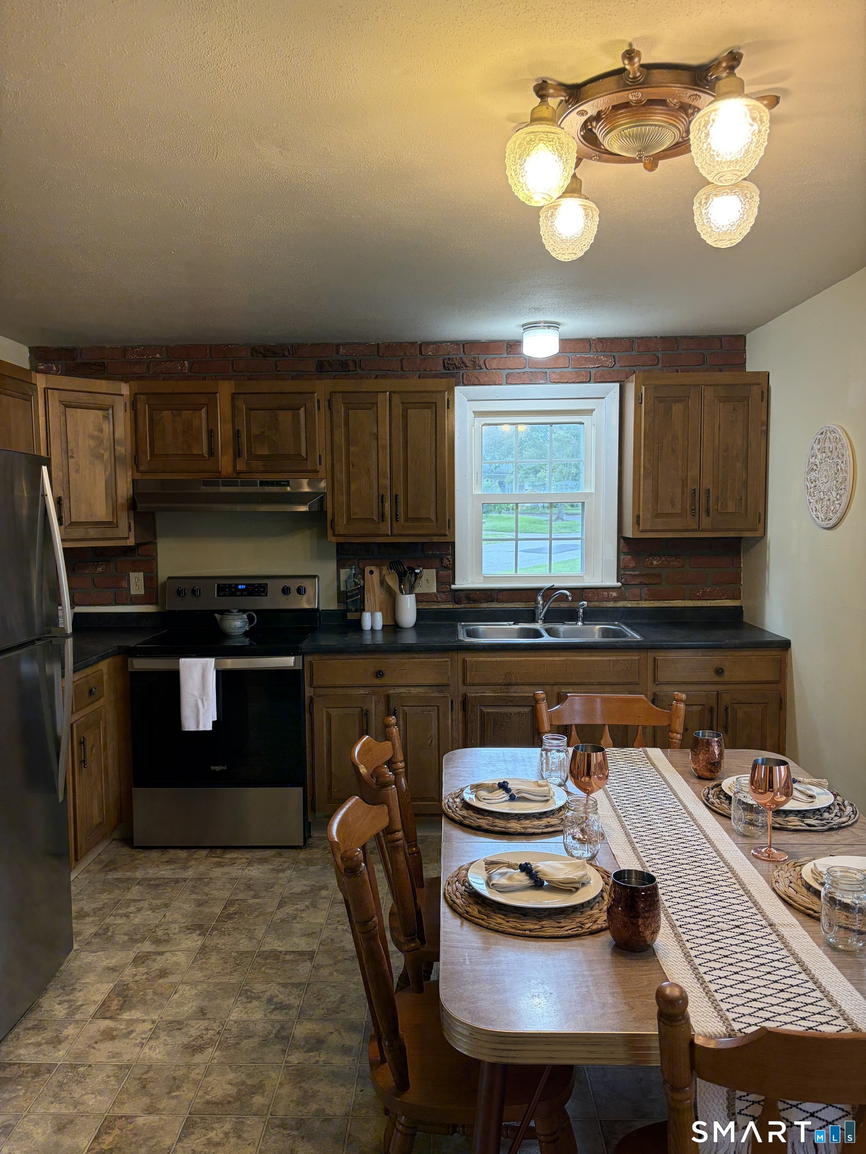 7 Massachusetts Road Property Photo 12