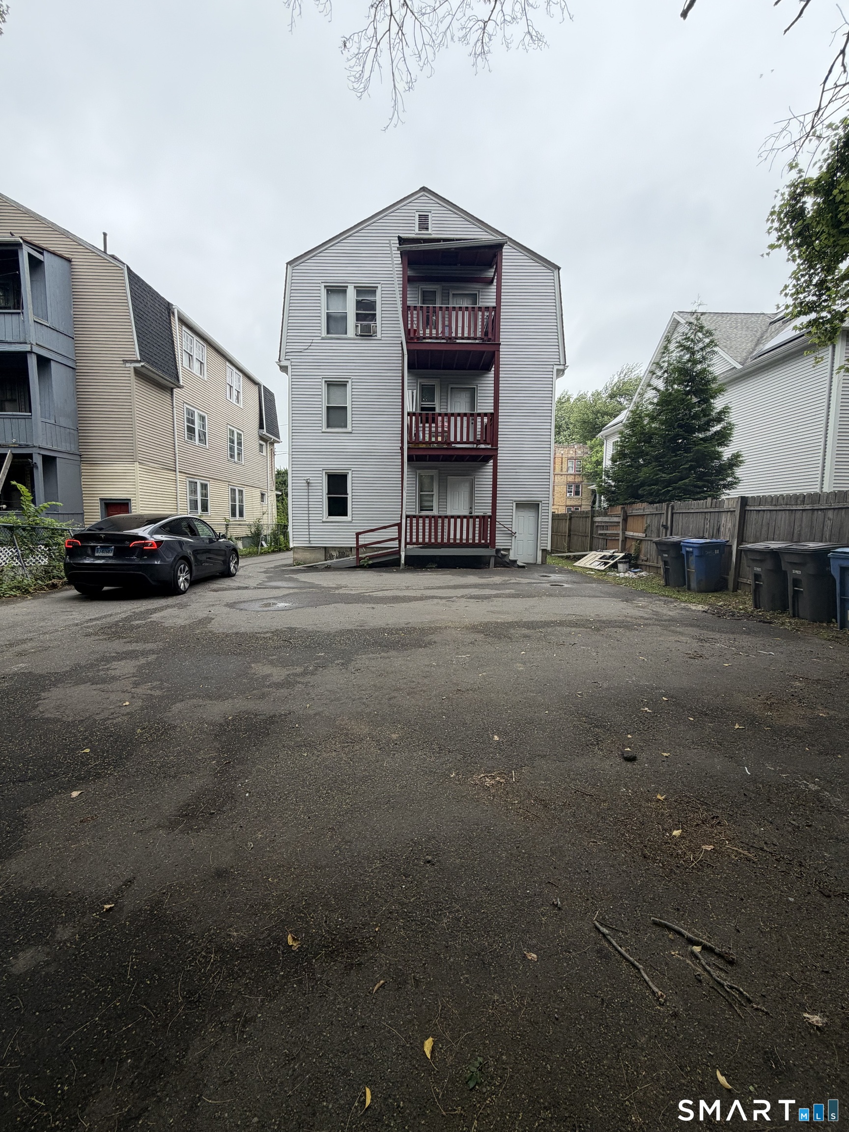 140 Enfield Street Property Photo 7