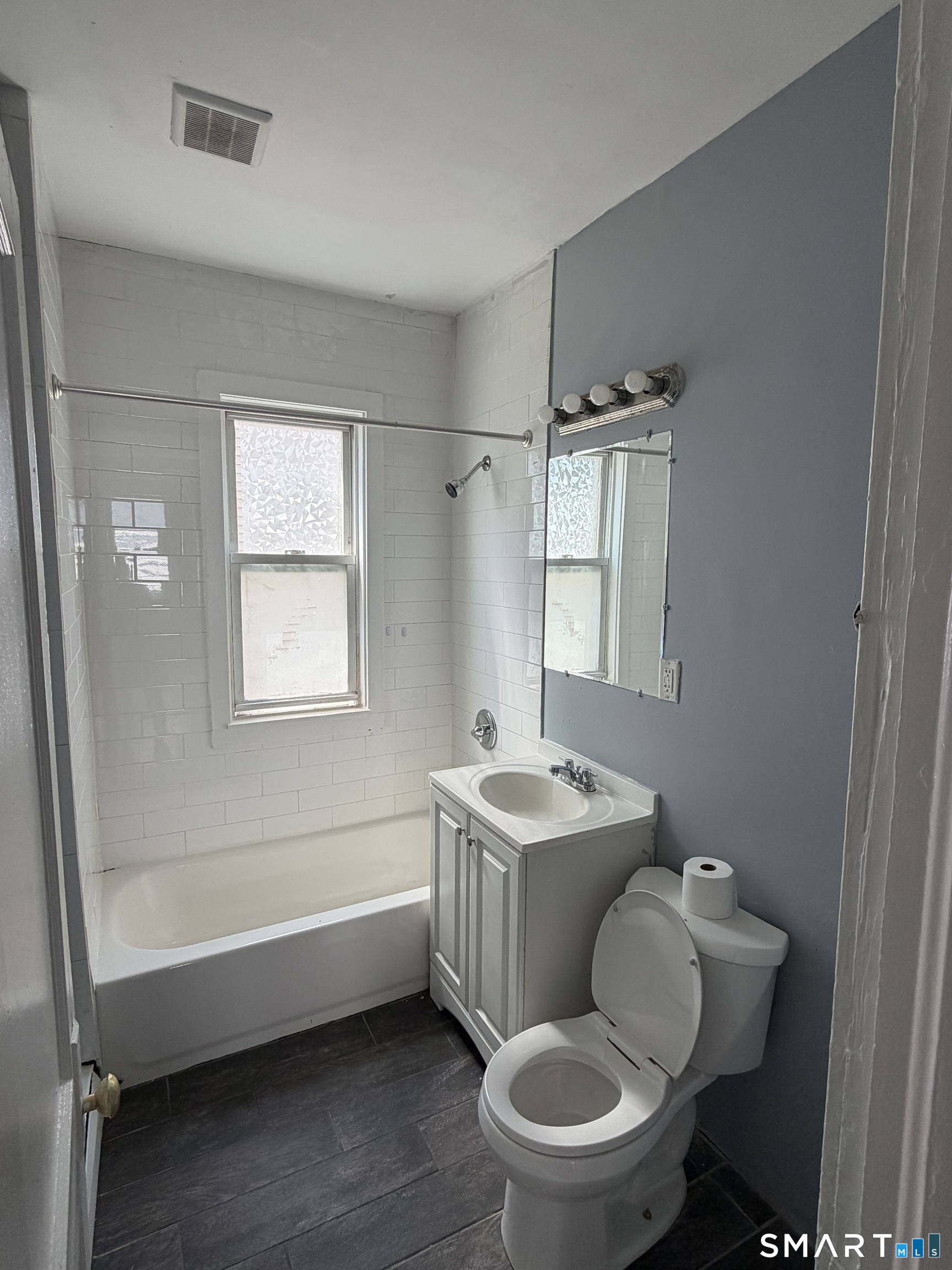 140 Enfield Street Property Photo 26