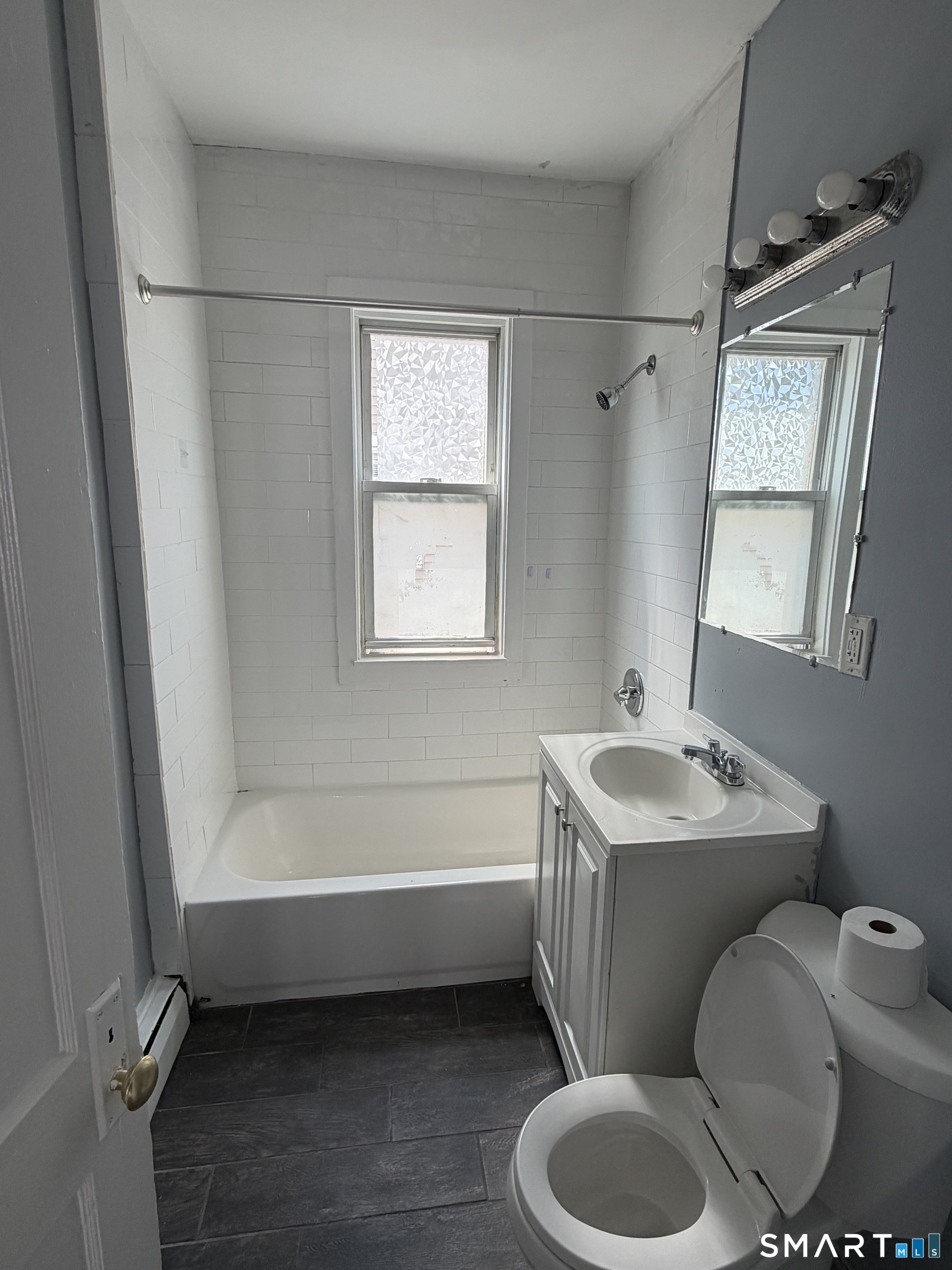 140 Enfield Street Property Photo 27