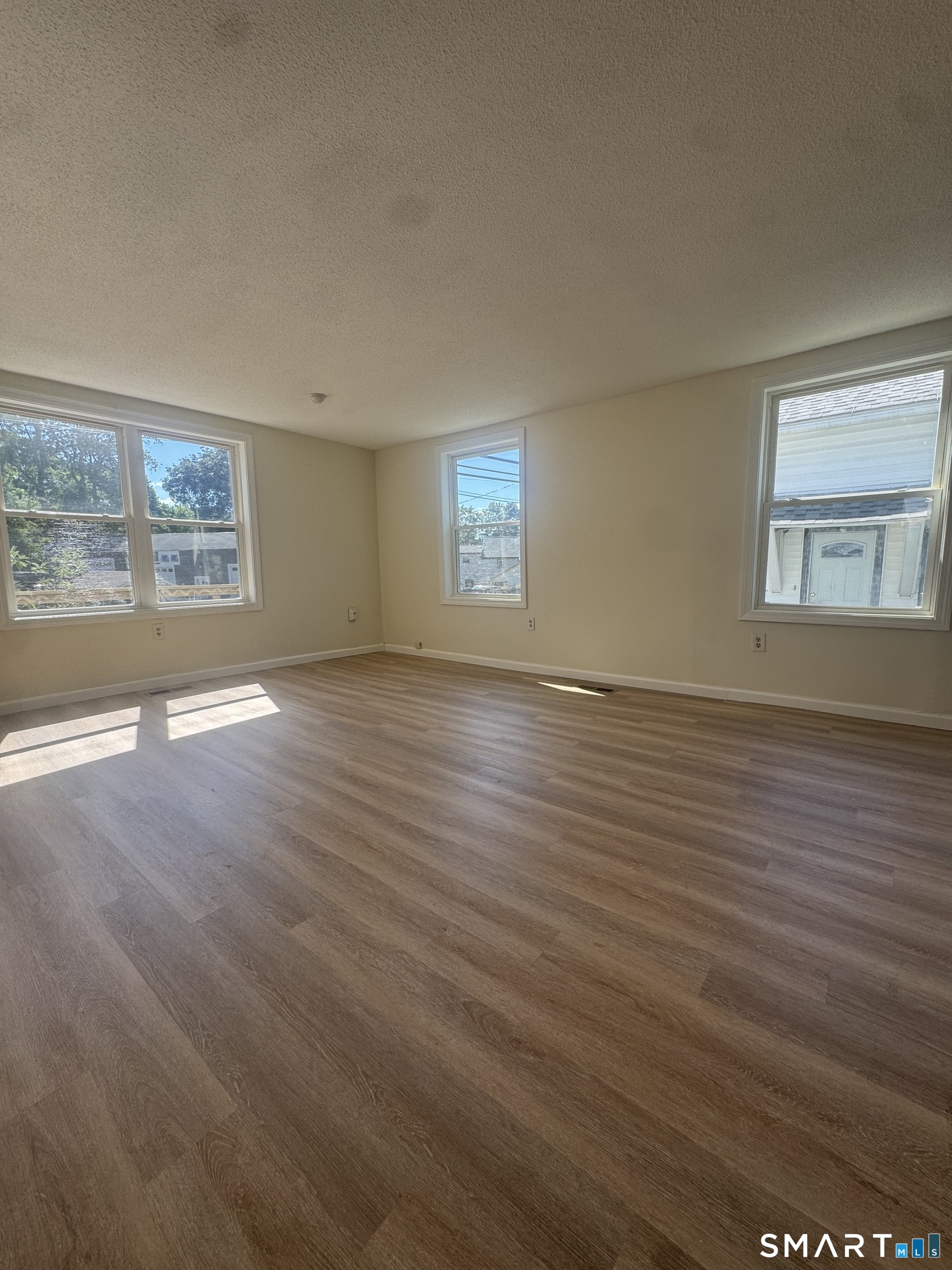 235 Lebanon Avenue Property Photo 4