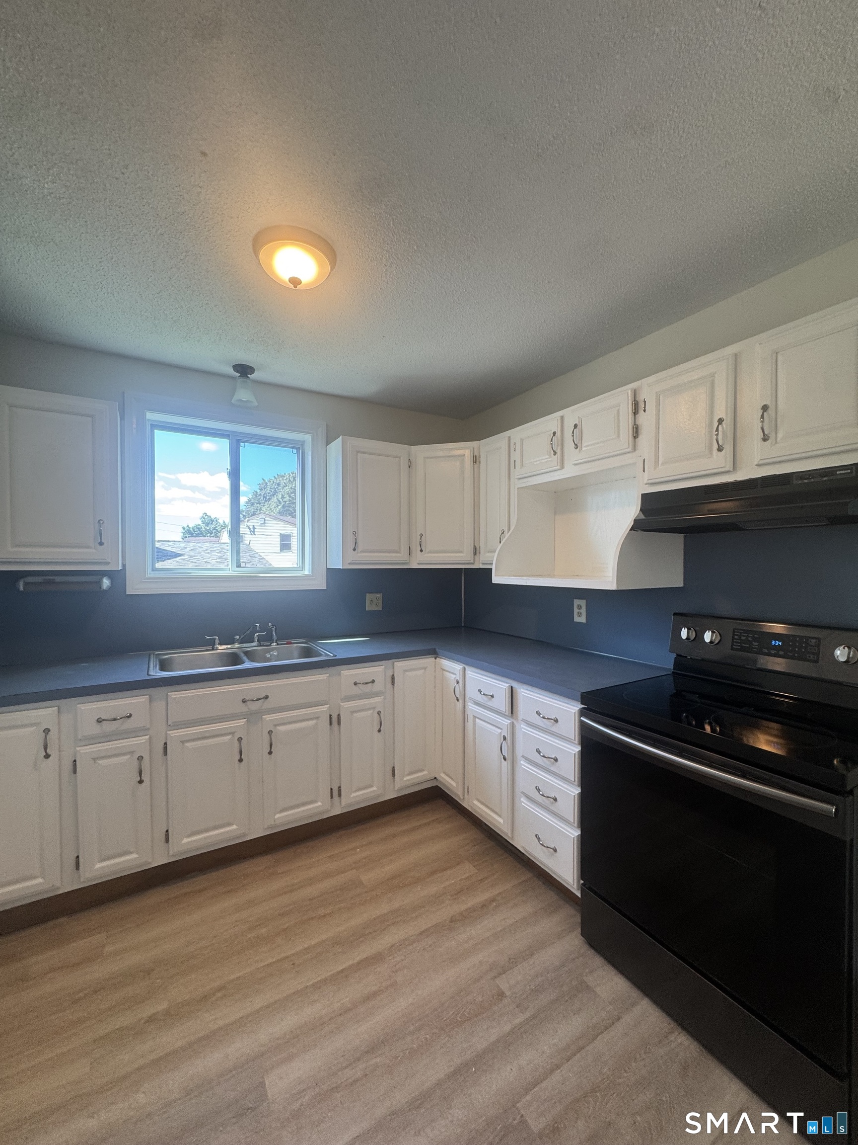 235 Lebanon Avenue Property Photo 8